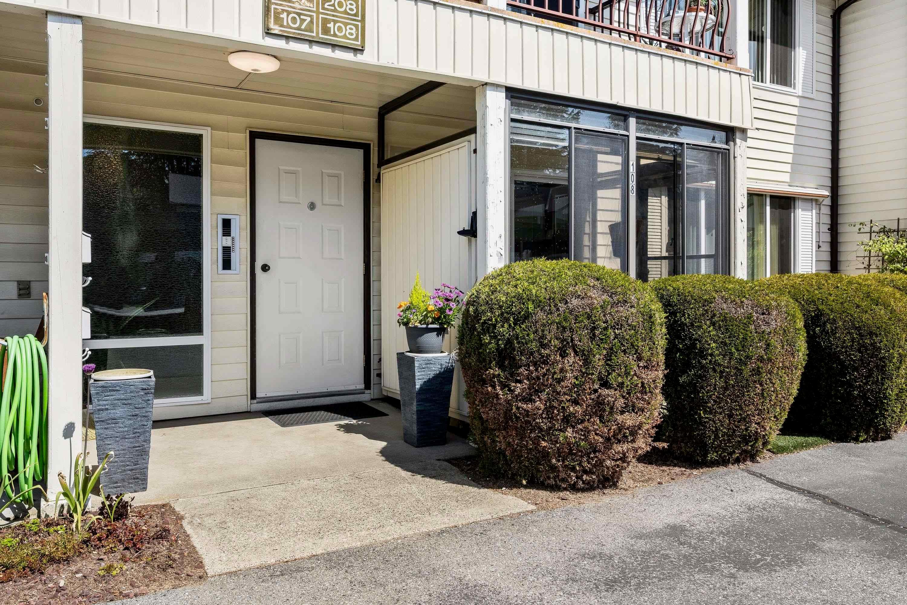207 - 2853 W Bourquin Crescent, Abbotsford, V2S 6H6 — photo 4