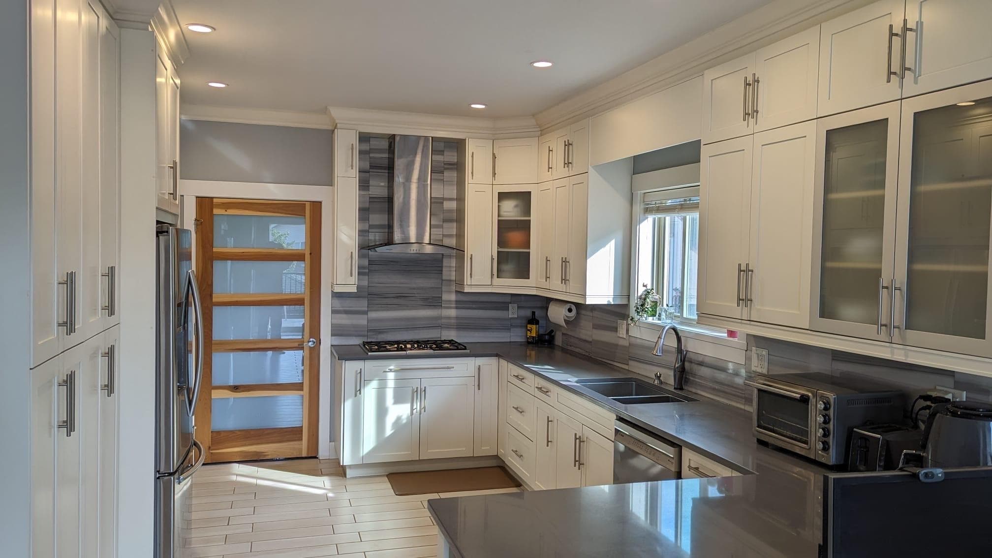7348 11th Avenue, Burnaby, V3N 2N1 — photo 3
