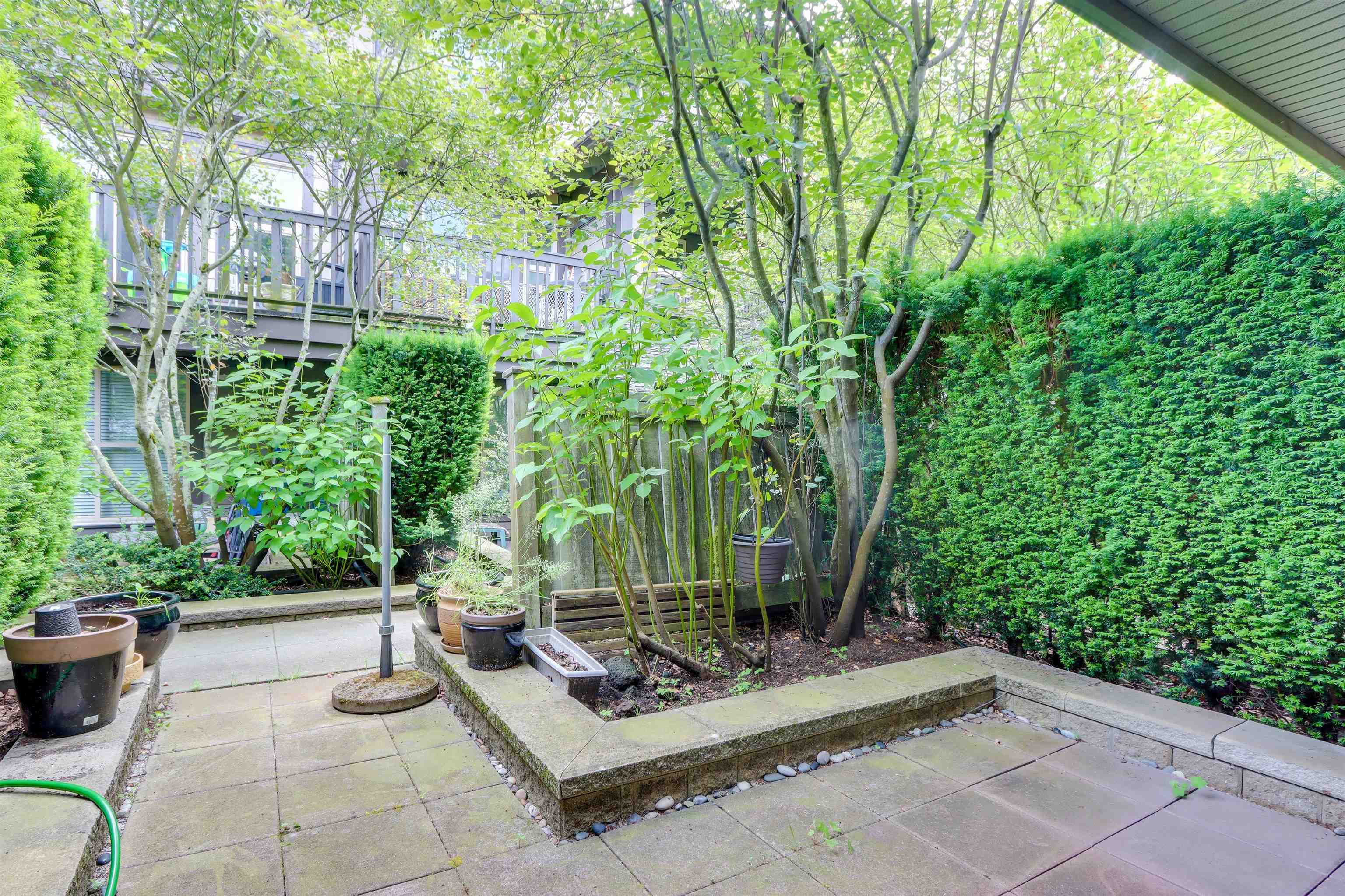 319 E 15 Street, North Vancouver, V7L 2R6 — photo 4