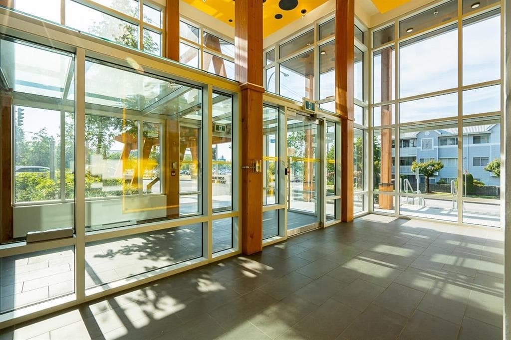 202 - 32828 Landeau Place, Abbotsford, V2S 0M4 — photo 3