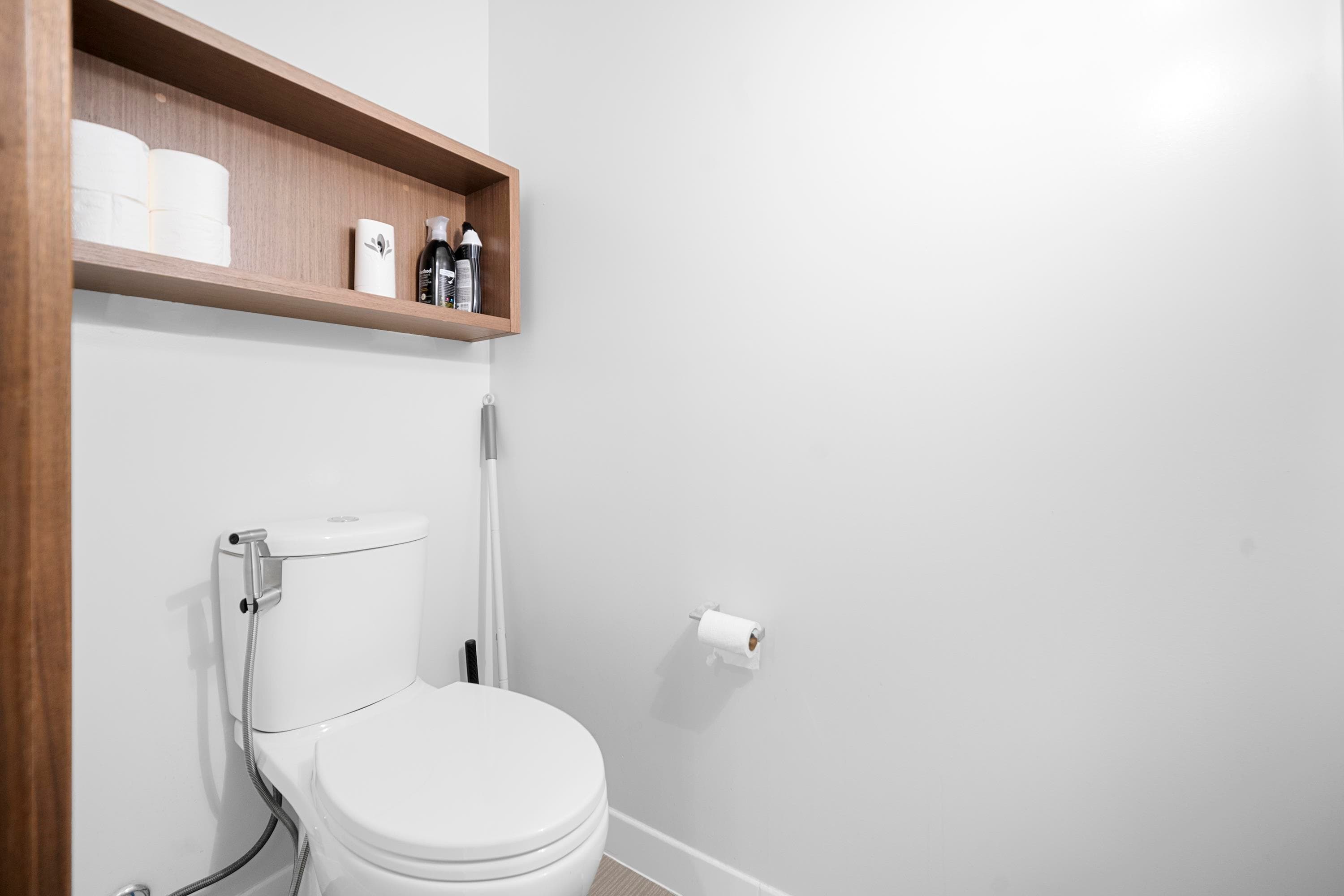 2308 - 13495 Central Avenue, Surrey, V3T 0K2 — photo 5