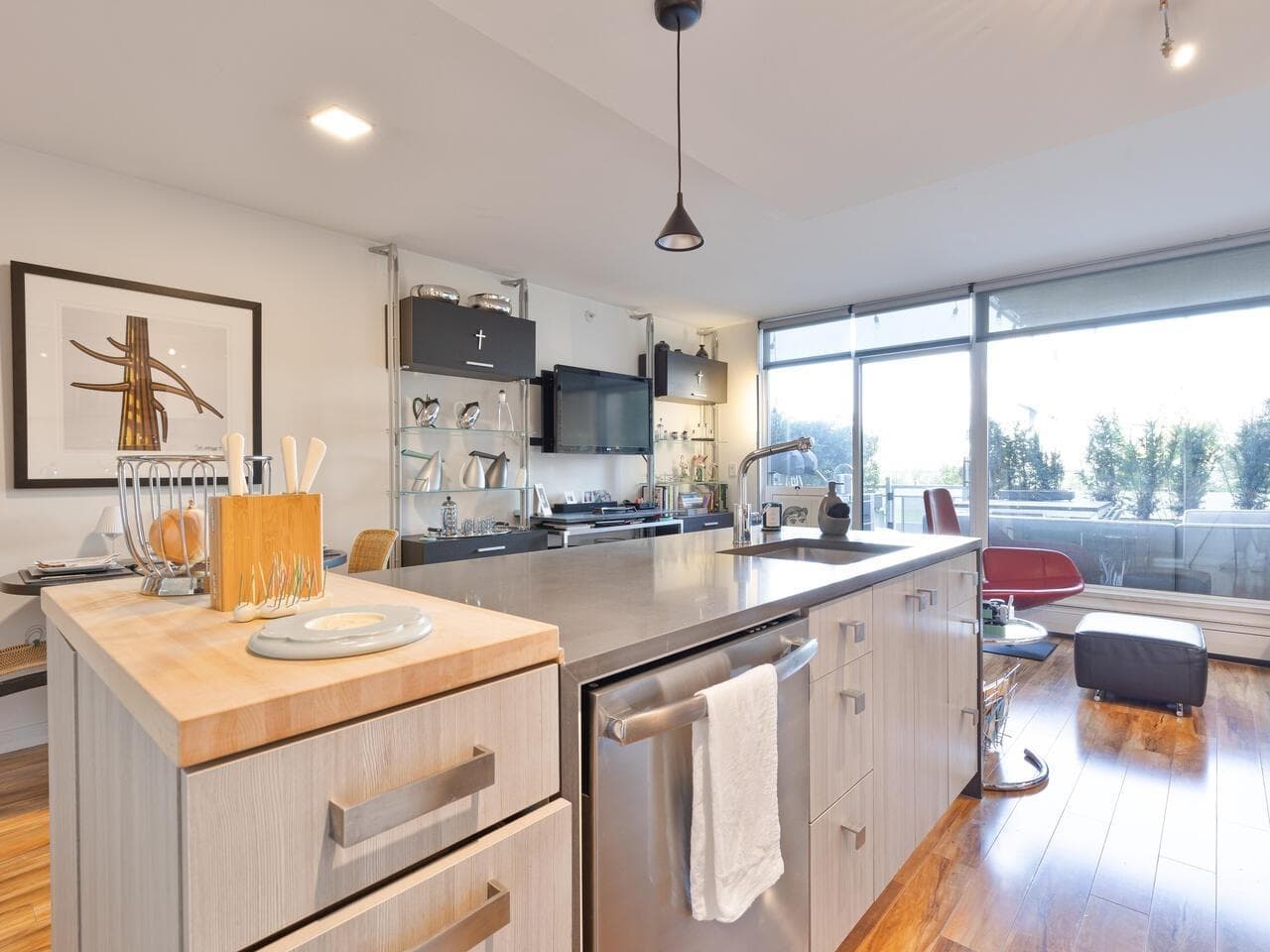 223 - 289 E 6th Avenue, Vancouver, V5T 0E9 — photo 2