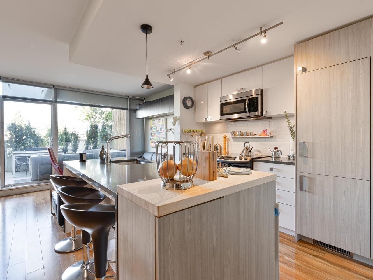 223 - 289 E 6th Avenue, Vancouver, V5T 0E9 — photo 1