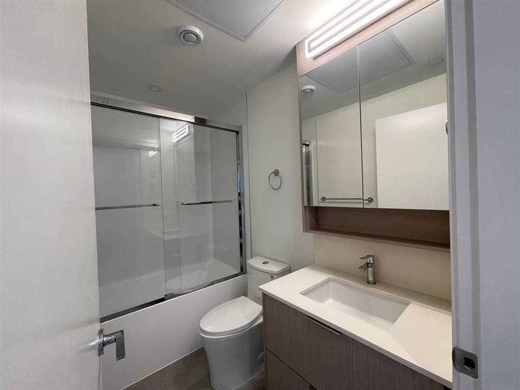502 - 10828 139a Street, Surrey, V3R 0H3 — photo 4