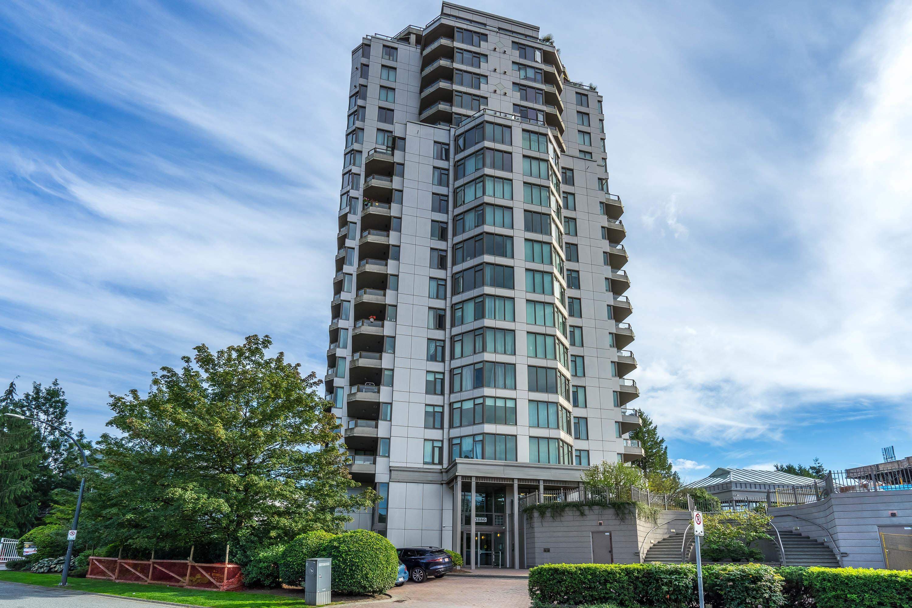 2101 - 13880 101 Avenue, Surrey, V3T 5T1 — photo 2
