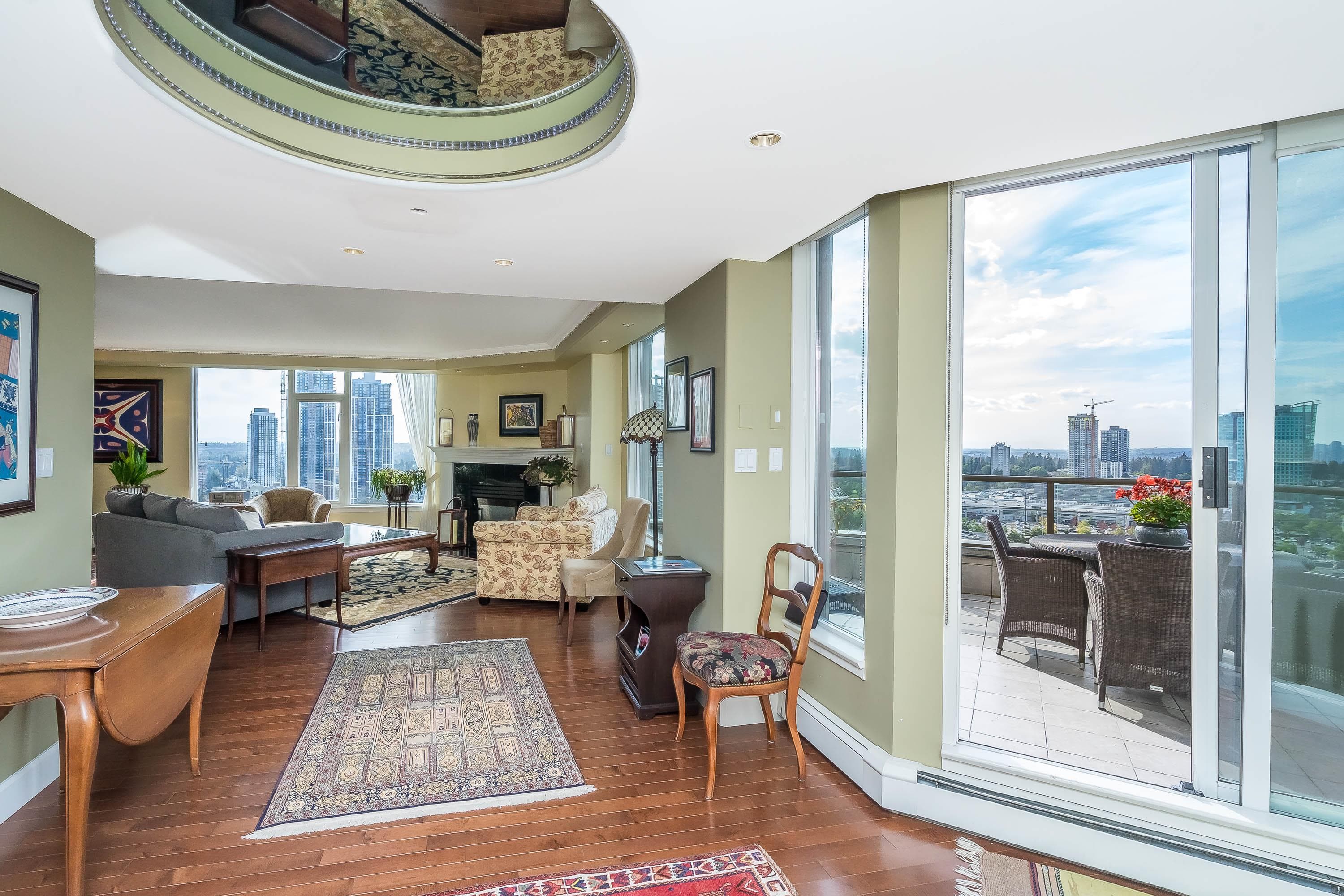 2101 - 13880 101 Avenue, Surrey, V3T 5T1 — photo 3