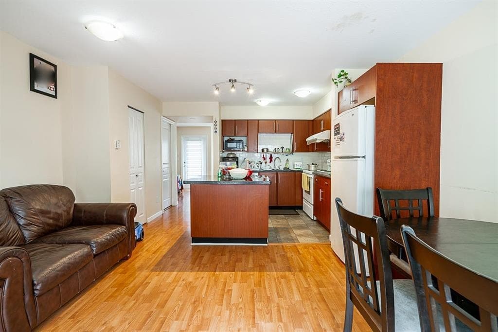 35 - 6110 138 Street, Surrey, V3X 3V6 — photo 5