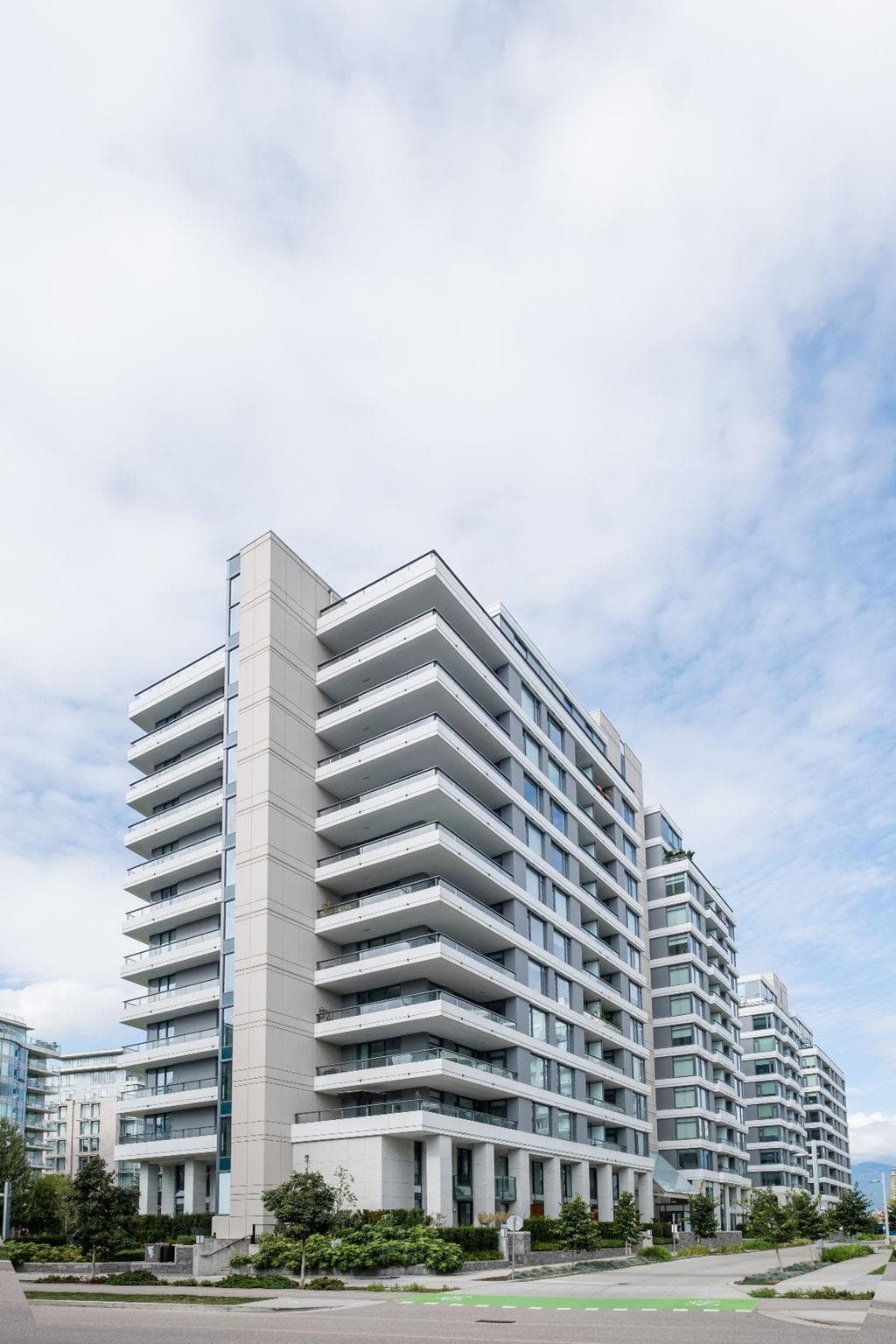 405 - 1688 Pullman Porter Street, Vancouver, V6A 0H3 — photo 2