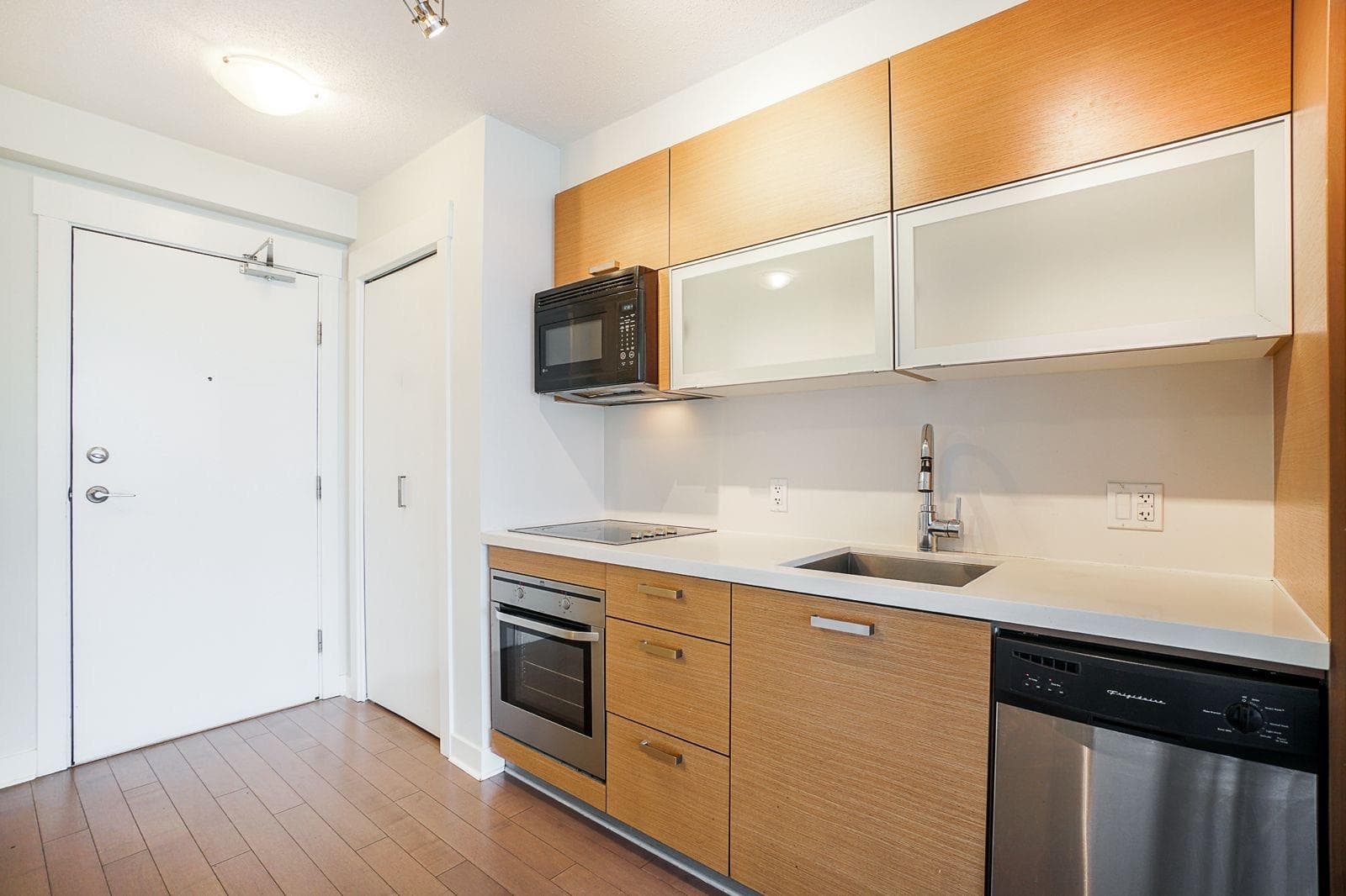 1810 - 13380 108 Avenue, Surrey, V3T 0E7 — photo 5