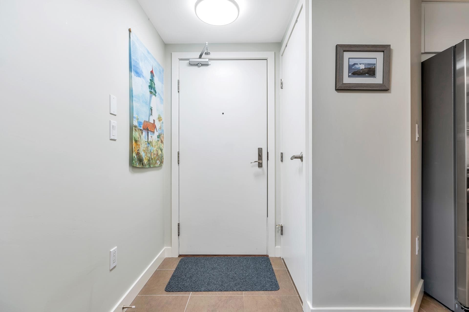 204 - 2940 King George Boulevard, Surrey, V4P 0E4 — photo 4