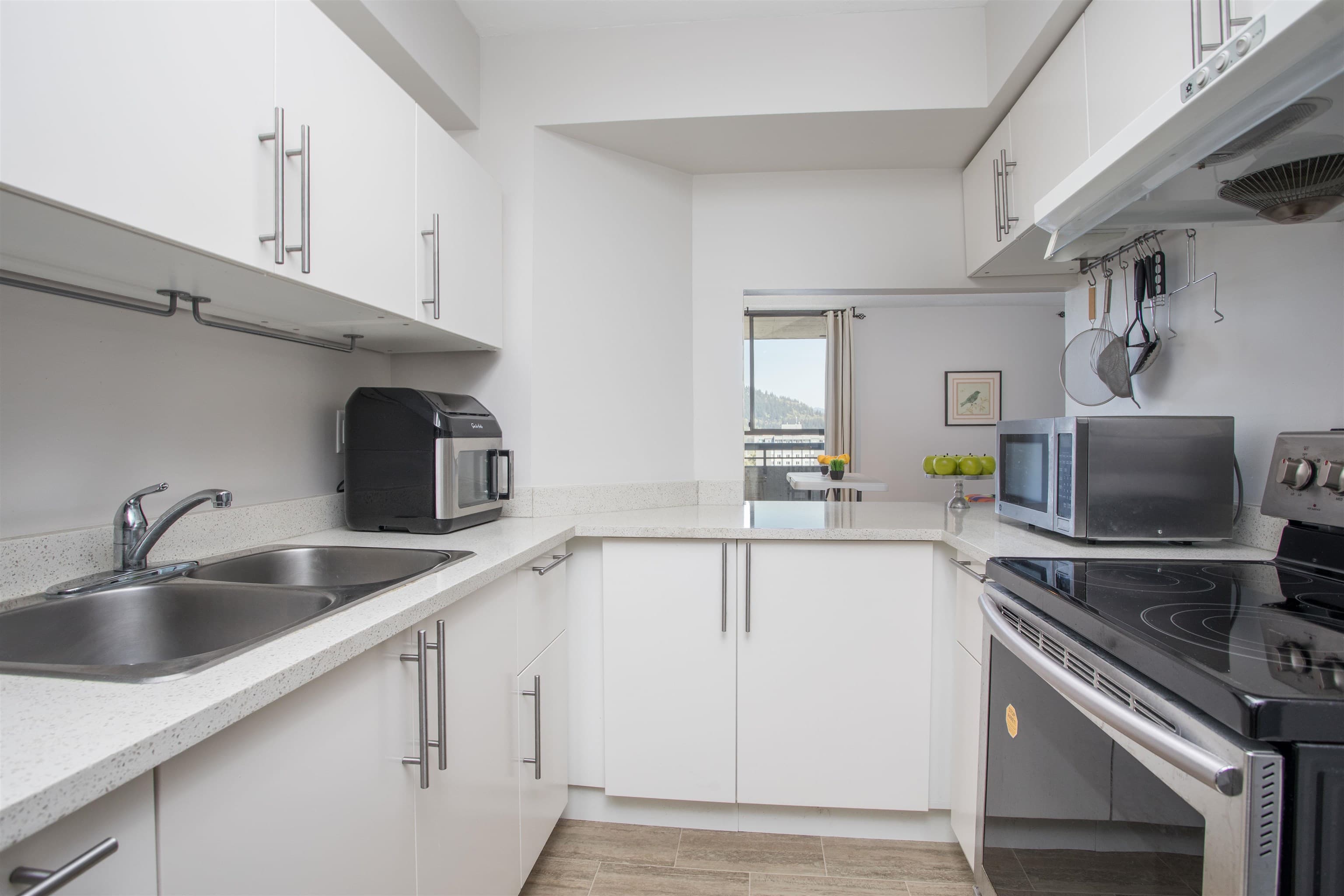 2401 - 3737 Bartlett Court, Burnaby, V3J 7E3 — photo 2