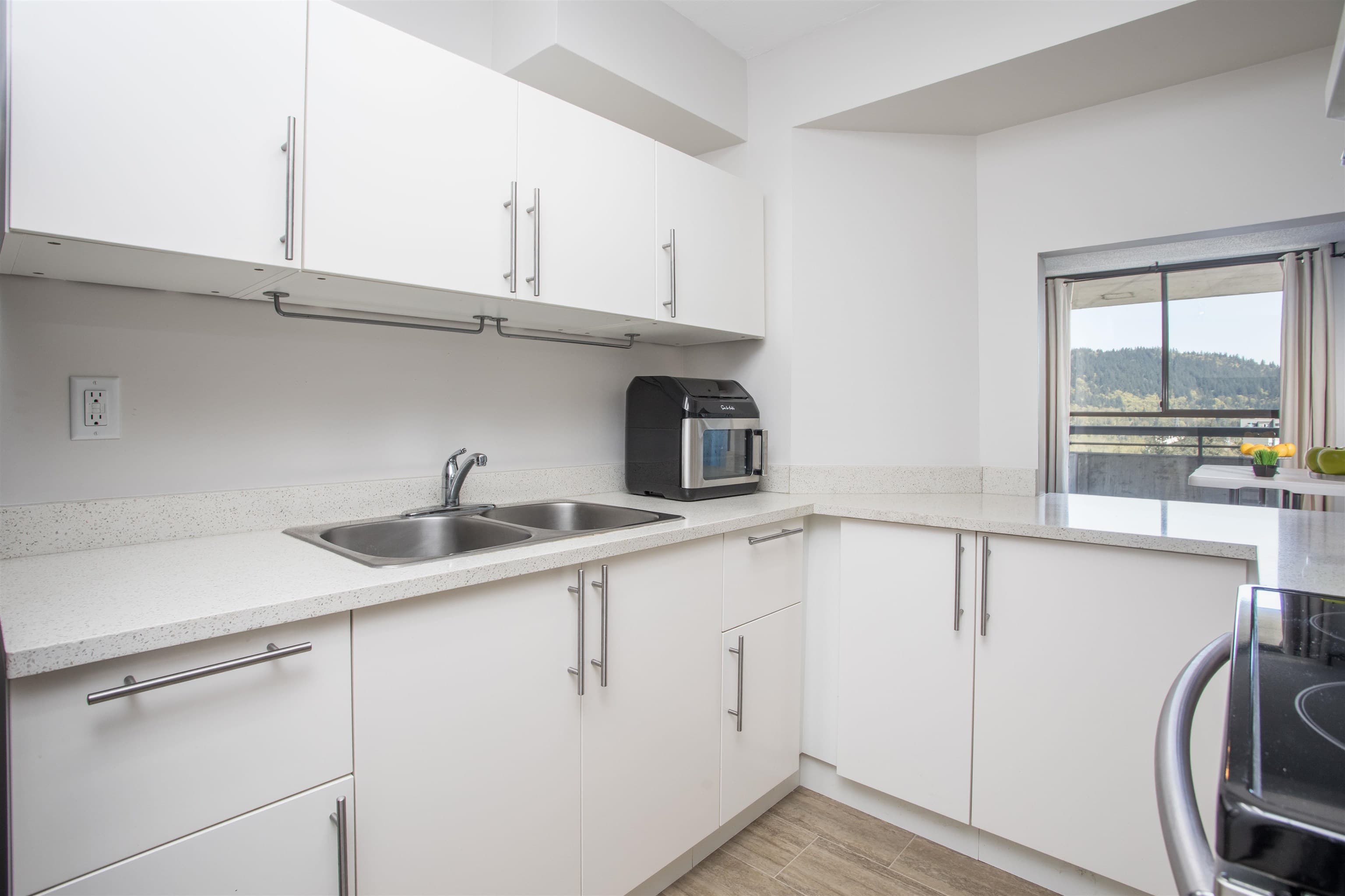 2401 - 3737 Bartlett Court, Burnaby, V3J 7E3 — photo 3