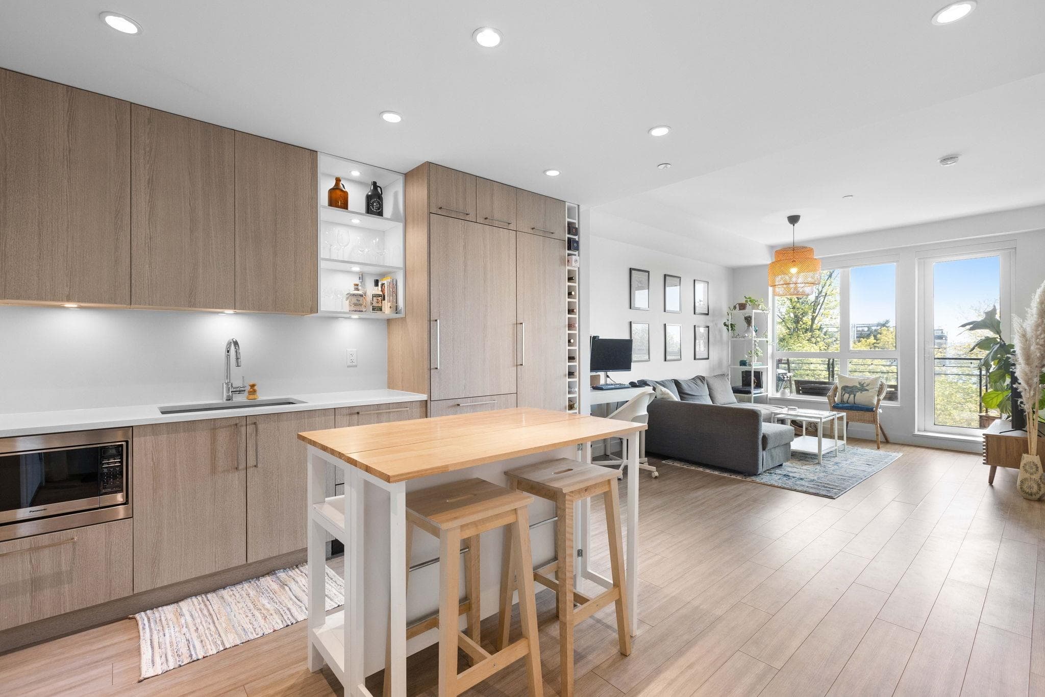 309 - 747 E 3rd Street, North Vancouver, V7L 1G8 — photo 1