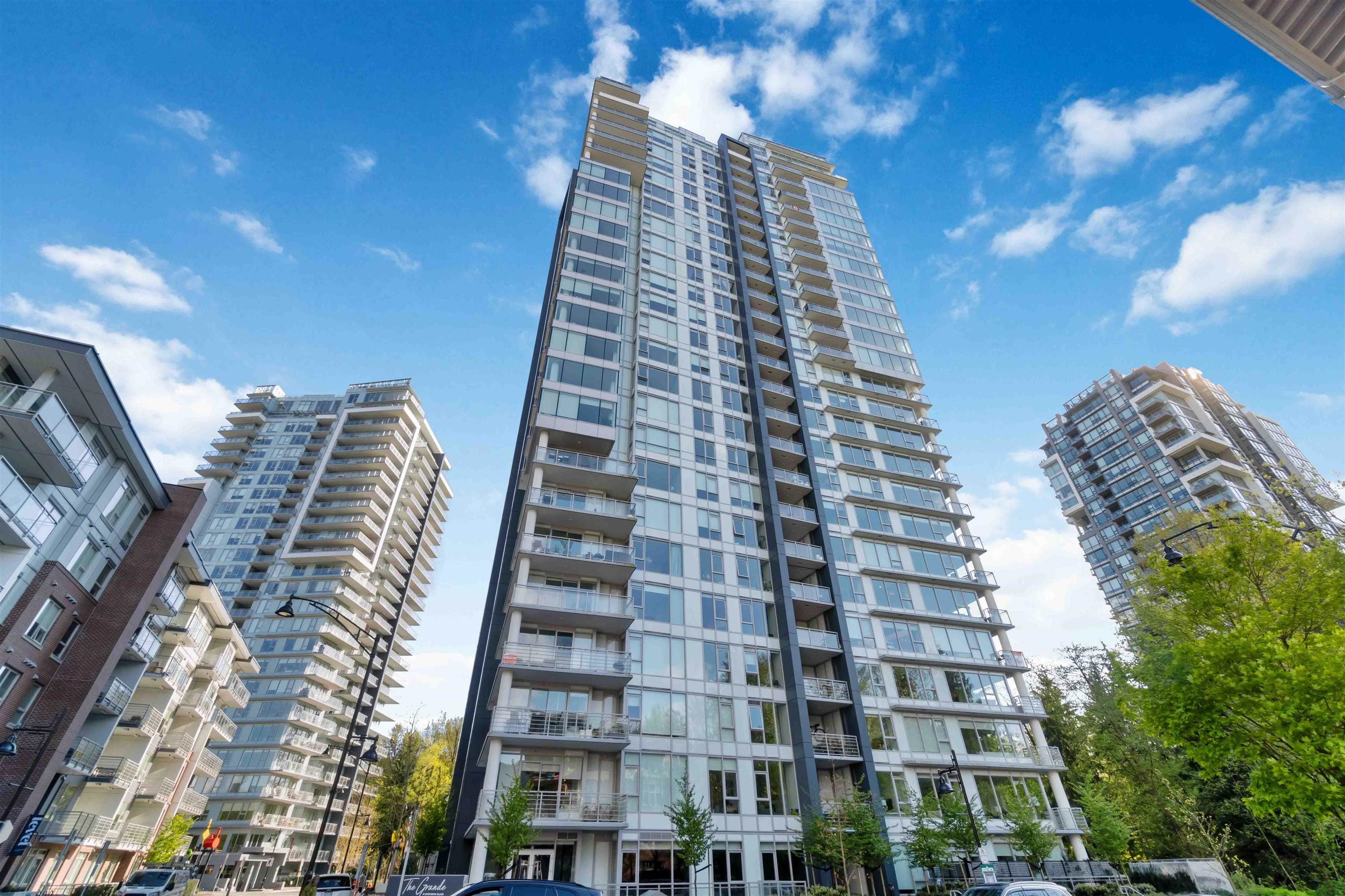 2005 - 305 Morrissey Road, Port Moody, V3H 0M3 — photo 2