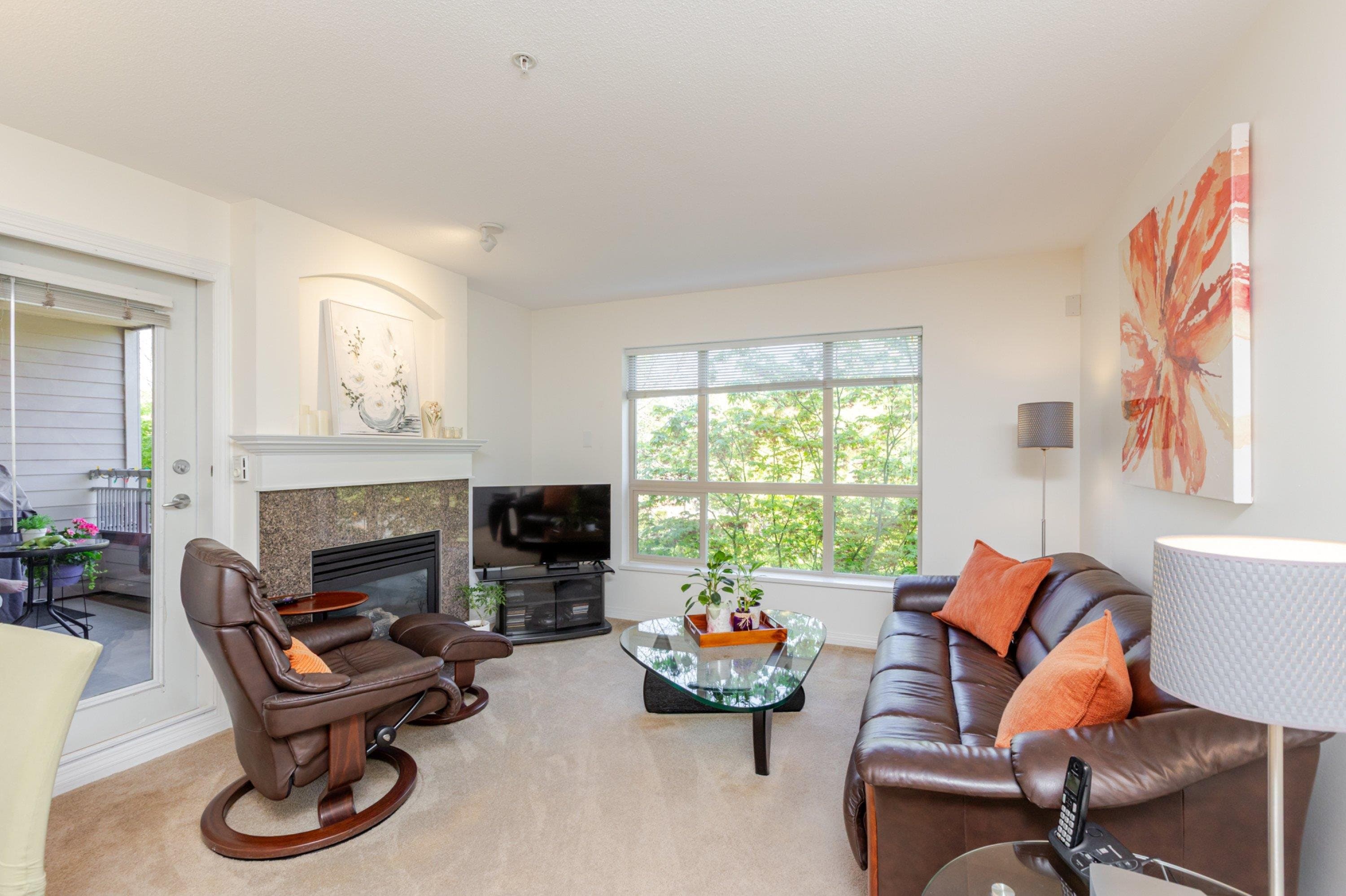 310 - 15188 22 Avenue, Surrey, V4A 9T4 — photo 2