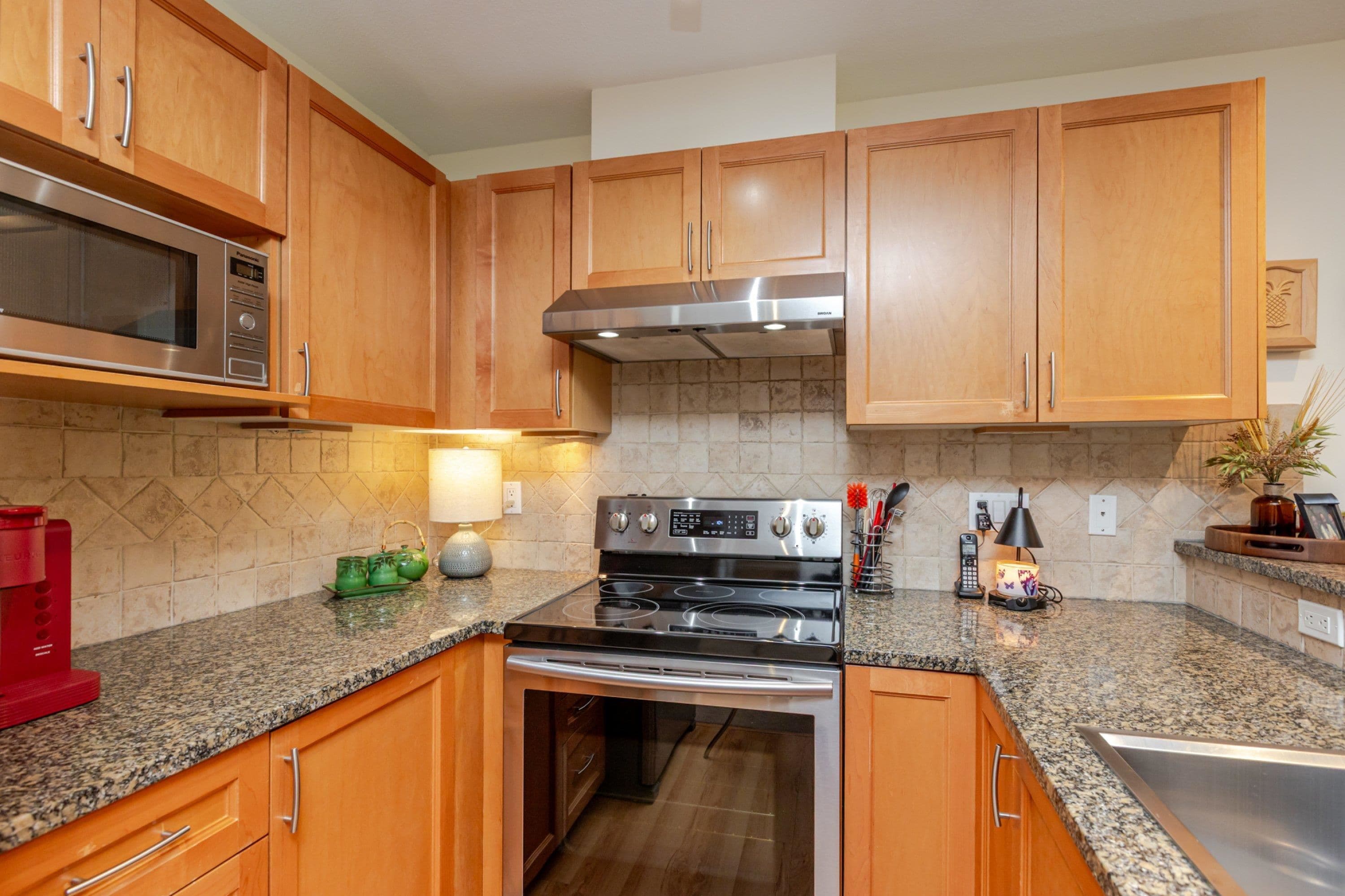 310 - 15188 22 Avenue, Surrey, V4A 9T4 — photo 5