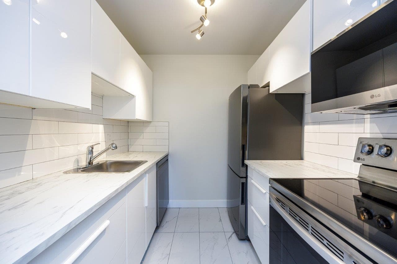 156 - 200 Westhill Place, Port Moody, V3H 1V2 — photo 2
