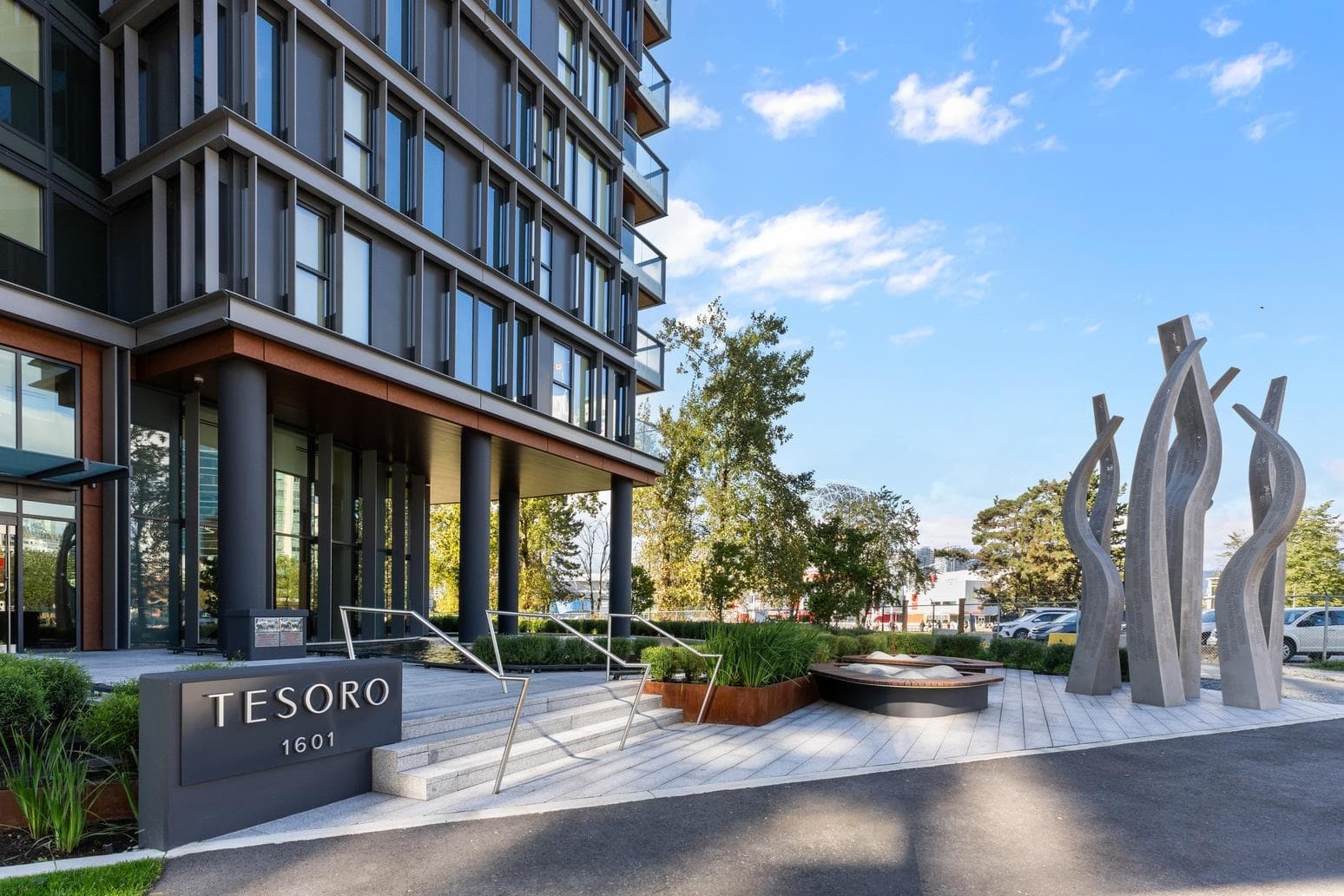 303 - 1601 Quebec Street, Vancouver, V6A 0J9 — photo 3