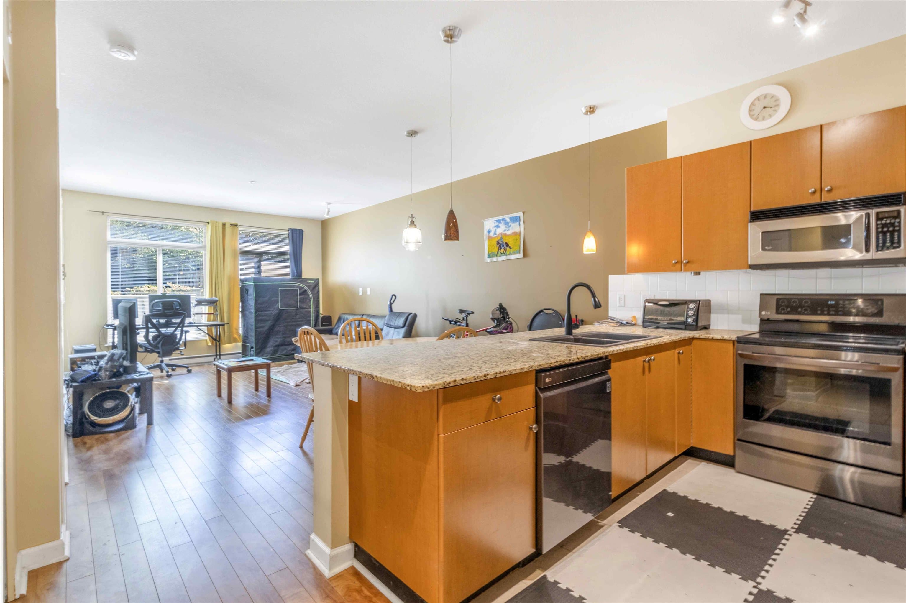 107 - 10180 153 Street, Surrey, V3R 0B5 — photo 3