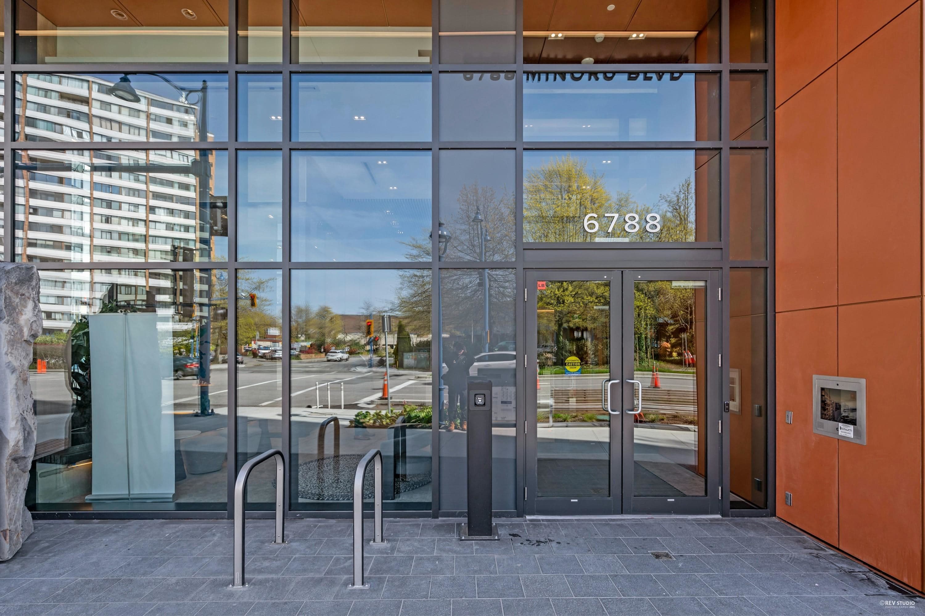 1103 - 6788 Minoru Boulevard, Richmond, V6Y 0M6 — photo 2