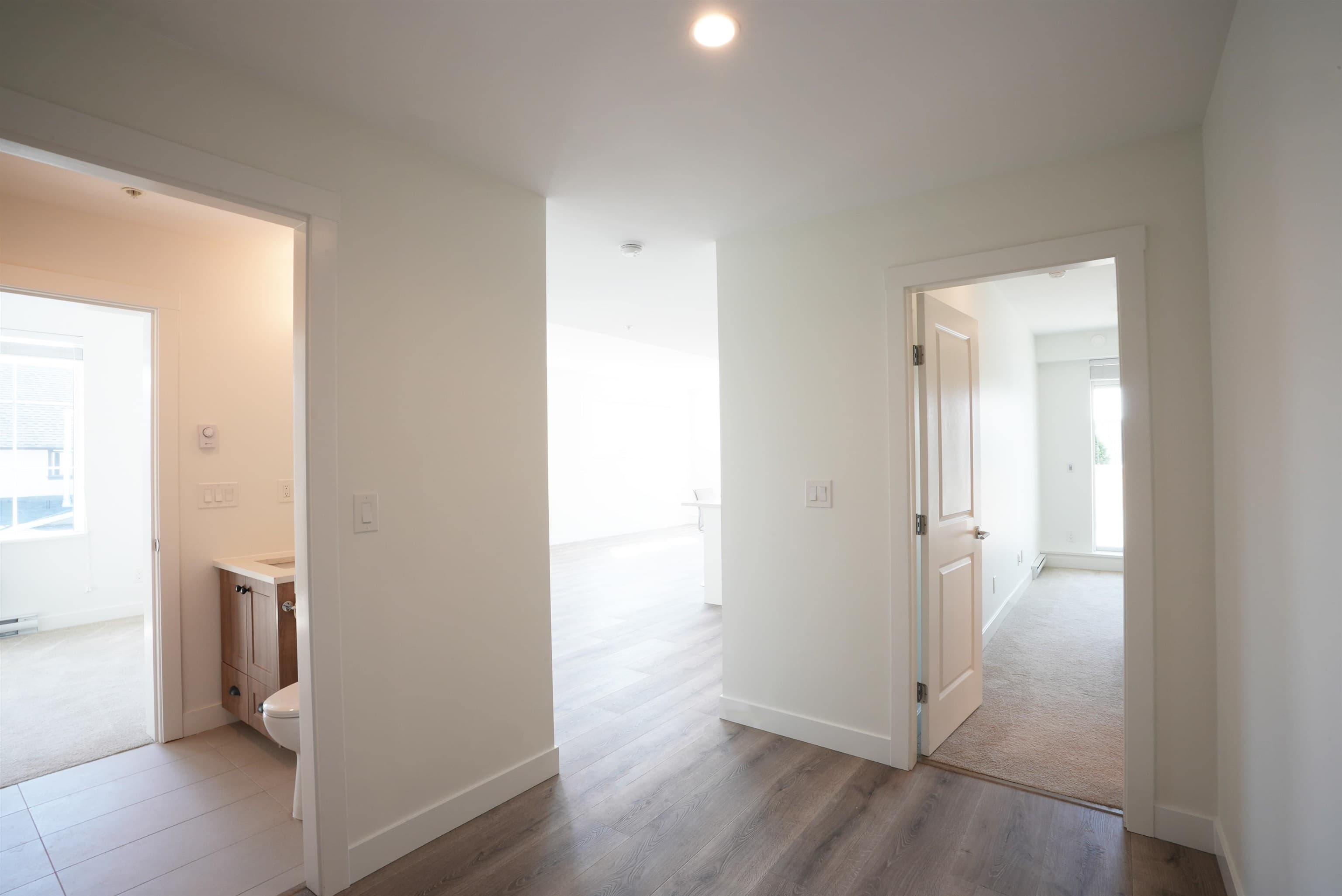 B208 - 20487 65 Avenue, Langley, V2Y 3E3 — photo 2