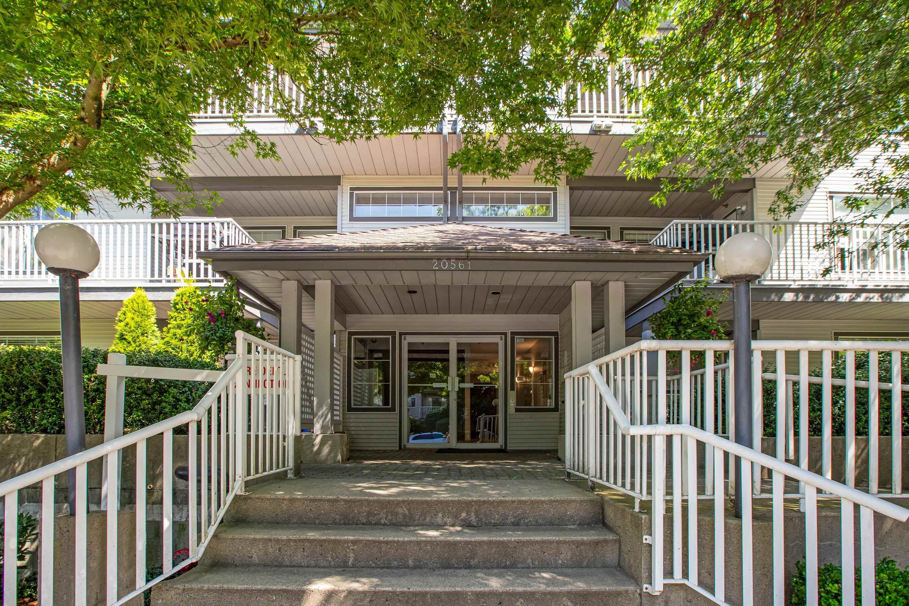 401 - 20561 113 Avenue, Maple Ridge, V2X 1E2 — photo 1