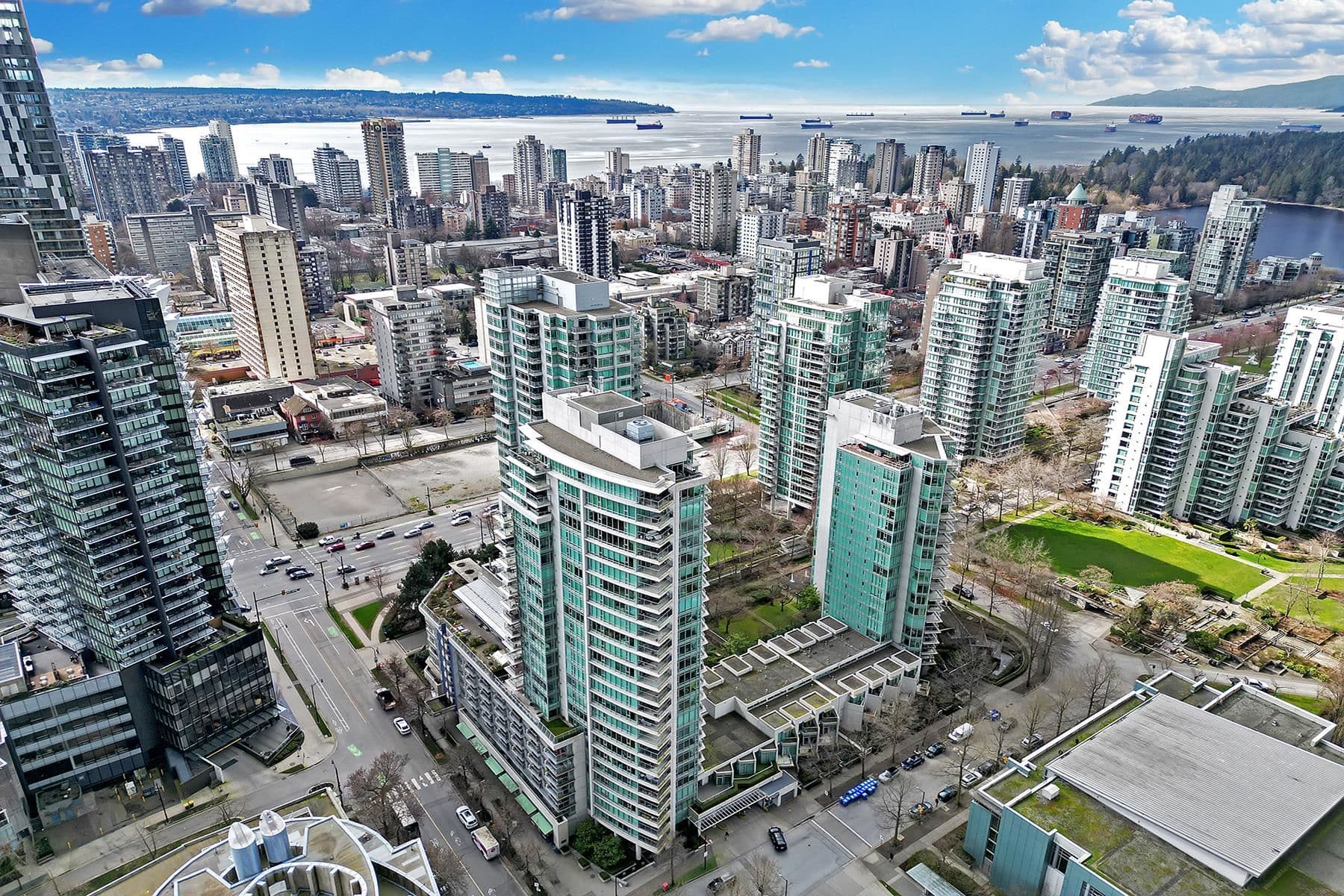 1904 - 1616 Bayshore Drive, Vancouver, V6G 3L1 — photo 4
