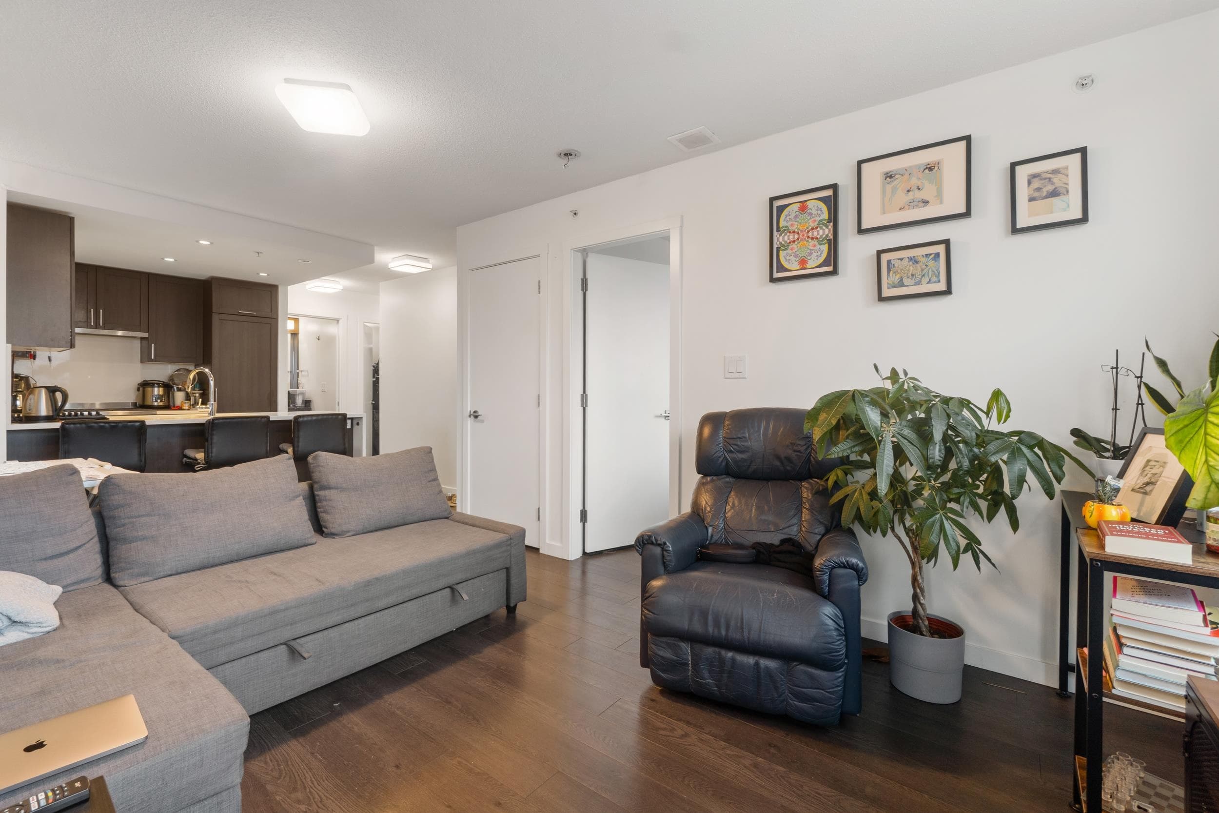 1807 - 5515 Boundary Road, Vancouver, V5R 0E3 — photo 5