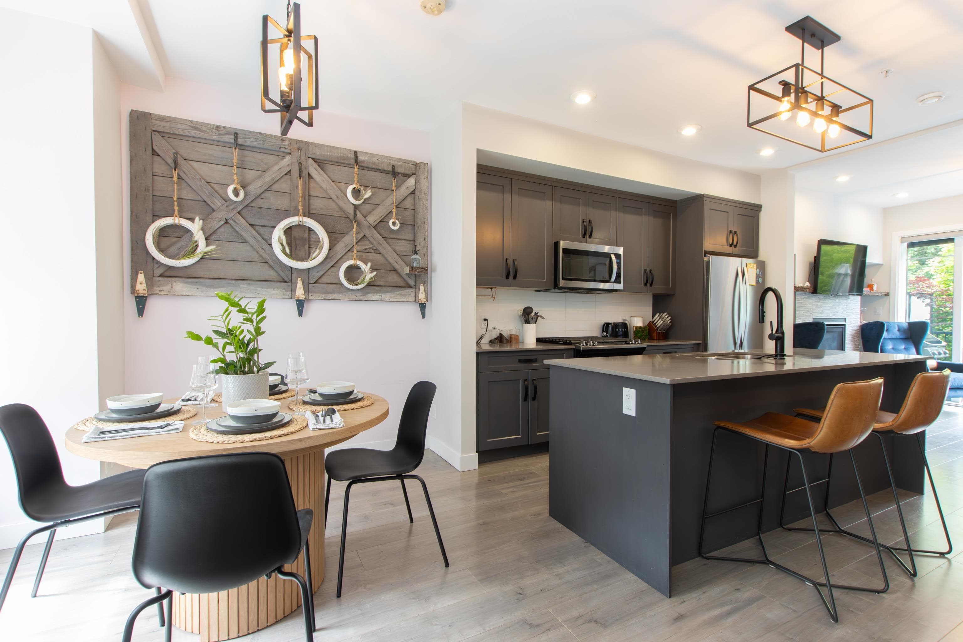 53 - 1188 Main Street, Squamish, V8B 0Z3 — photo 5