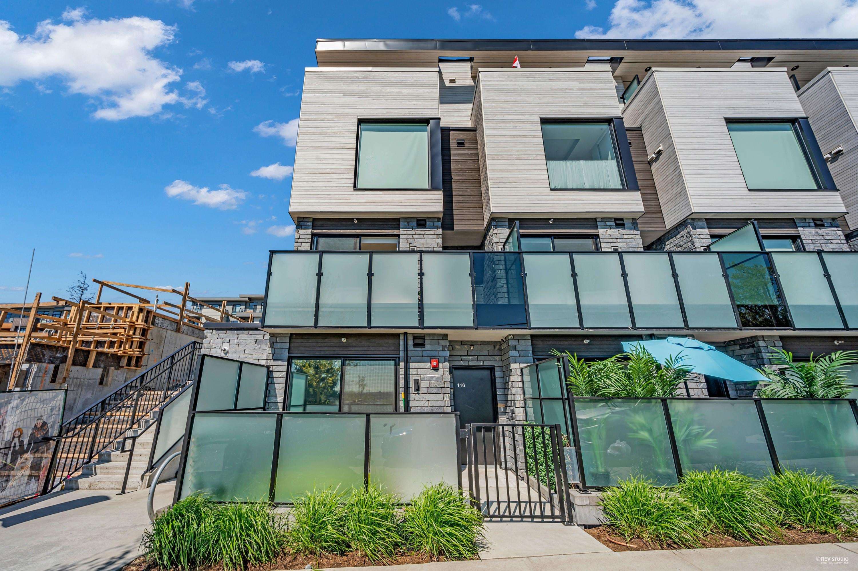 116 - 650 E 2nd Street, North Vancouver, V7L 0H5 — photo 1