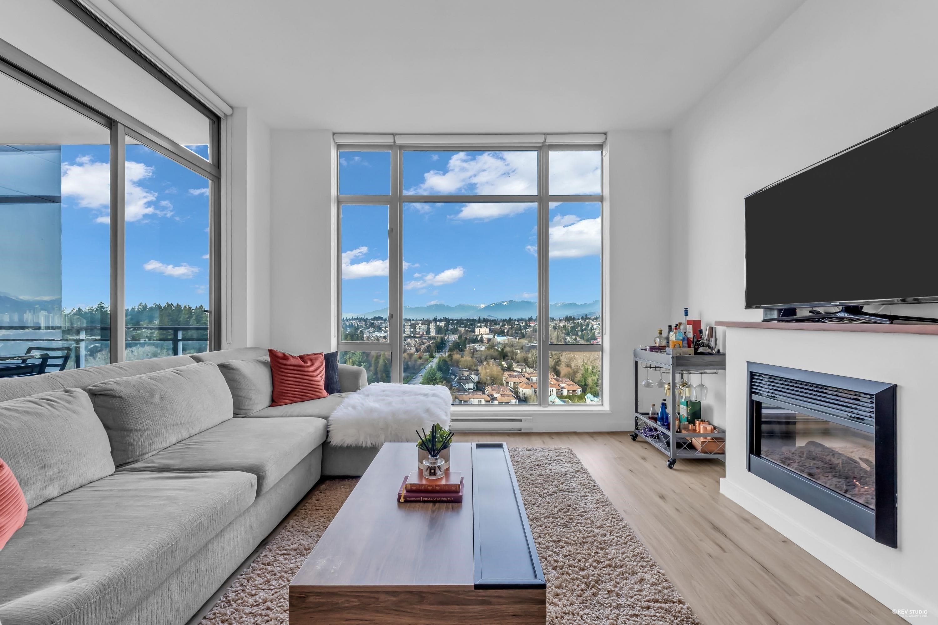 2706 - 280 Ross Drive, New Westminster, V3L 0C2 — photo 5