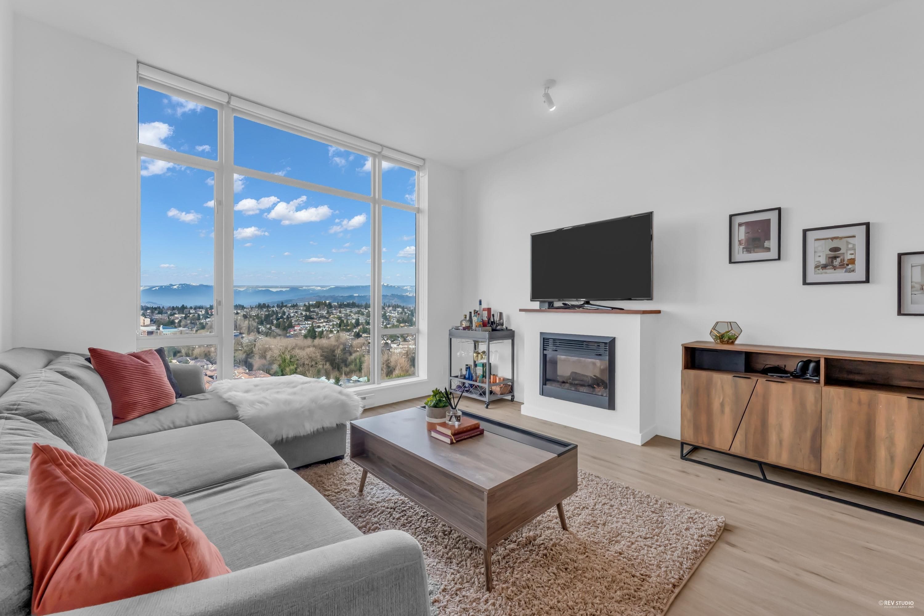2706 - 280 Ross Drive, New Westminster, V3L 0C2 — photo 4