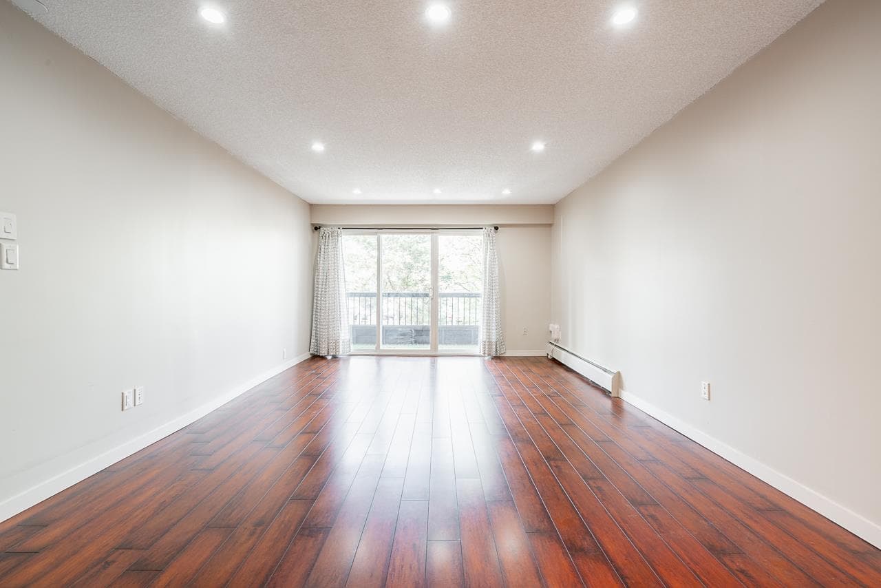 212 - 13530 Hilton Road, Surrey, V3R 5J4 — photo 2