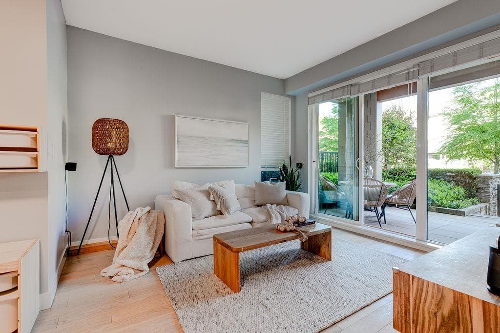 212 - 3399 Noel Drive, Burnaby, V3J 0G8 — photo 1