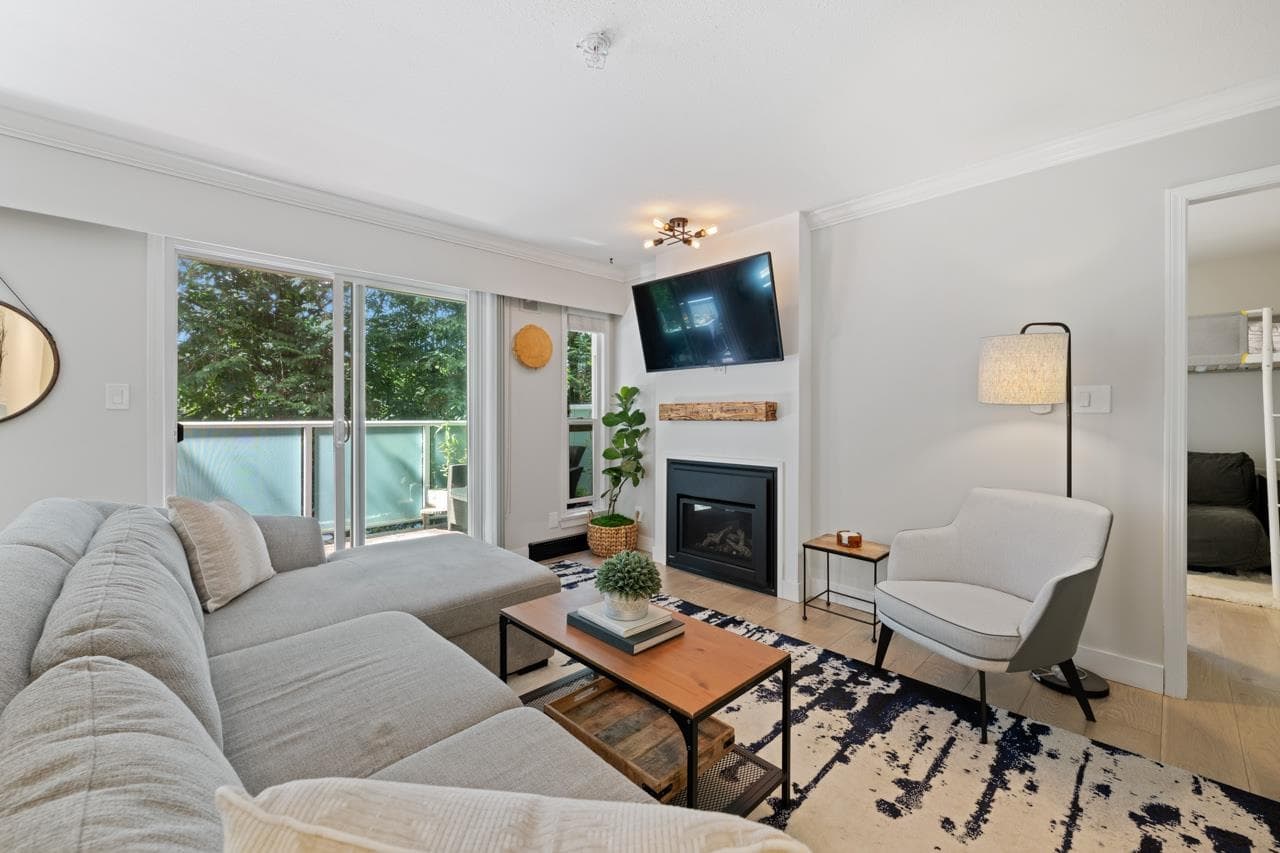 208 - 518 Thirteenth Street, New Westminster, V3M 4L9 — photo 2