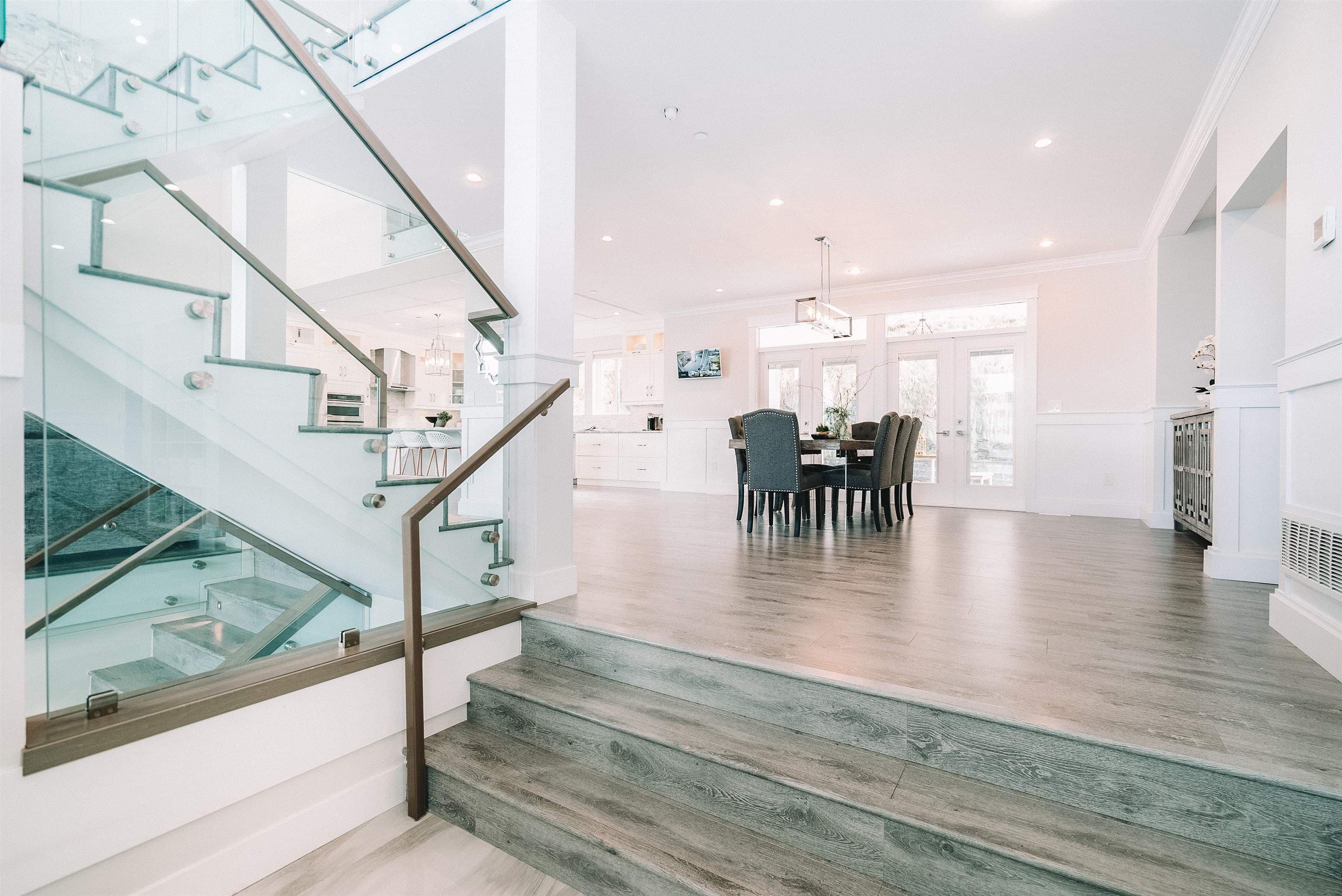 25540 Godwin Drive, Maple Ridge, V2W 1G9 — photo 2