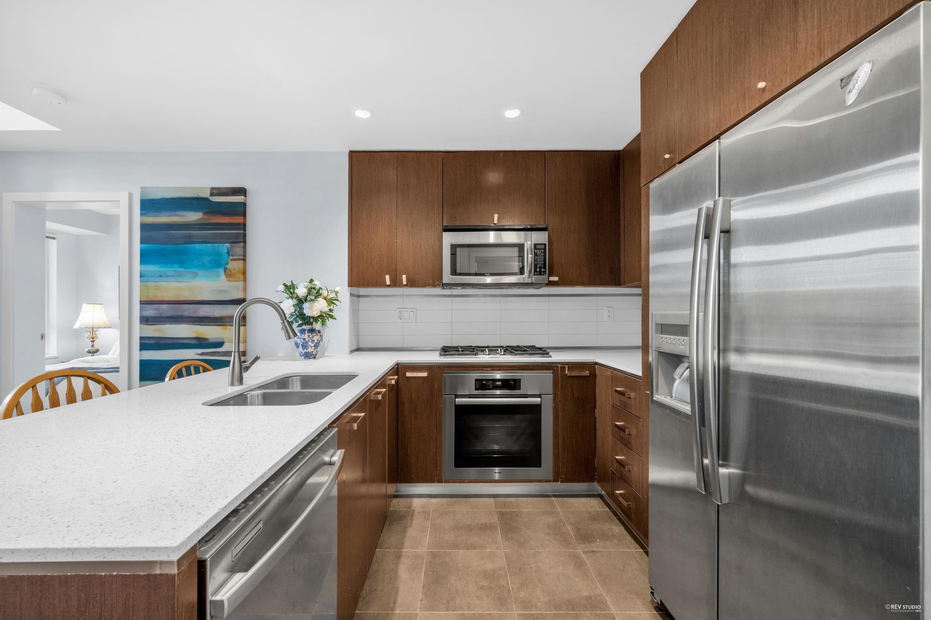 158 - 2950 King George Boulevard, Surrey, V4P 0E5 — photo 4