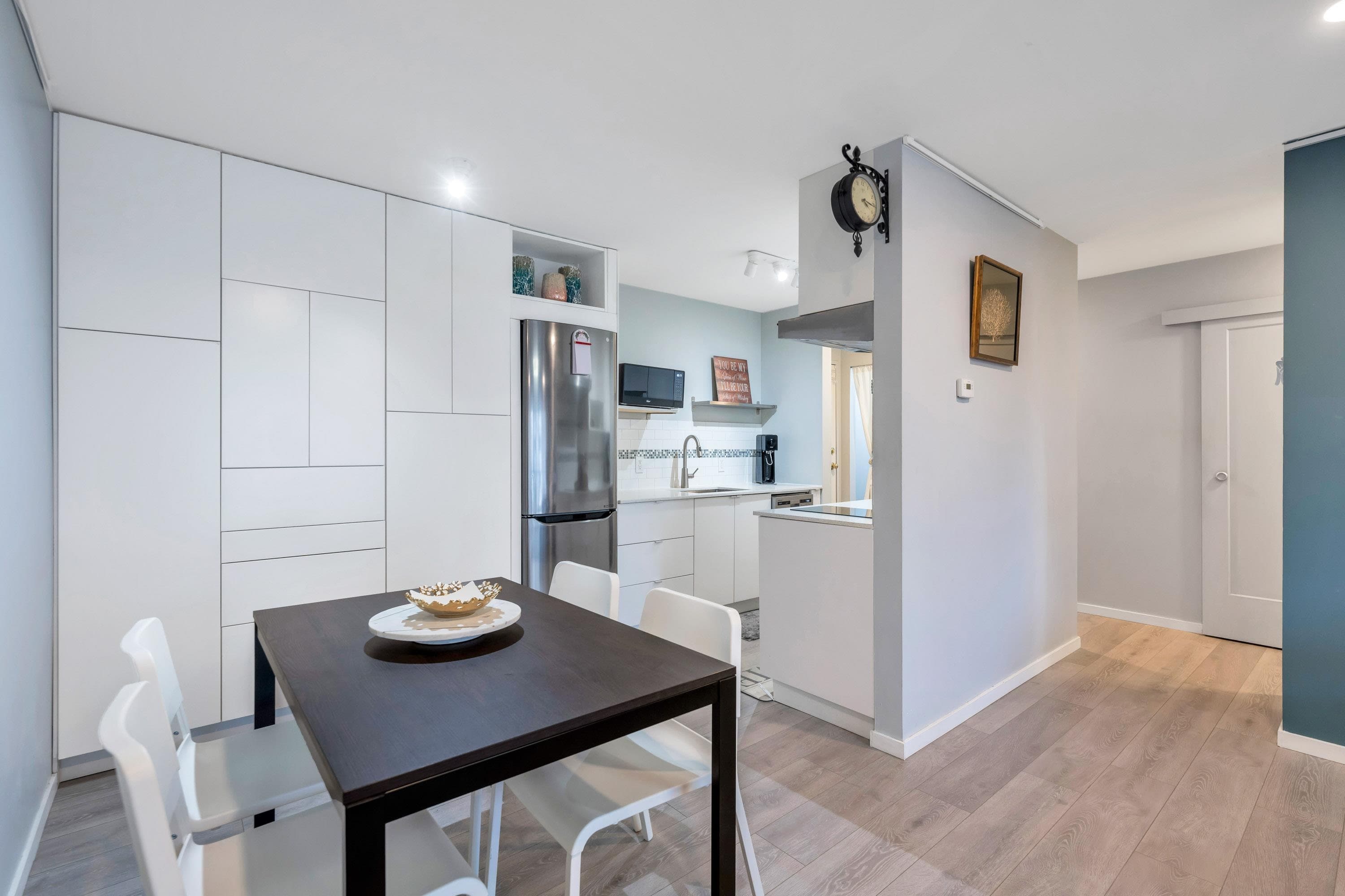 205 - 428 Agnes Street, New Westminster, V3L 1G1 — photo 1