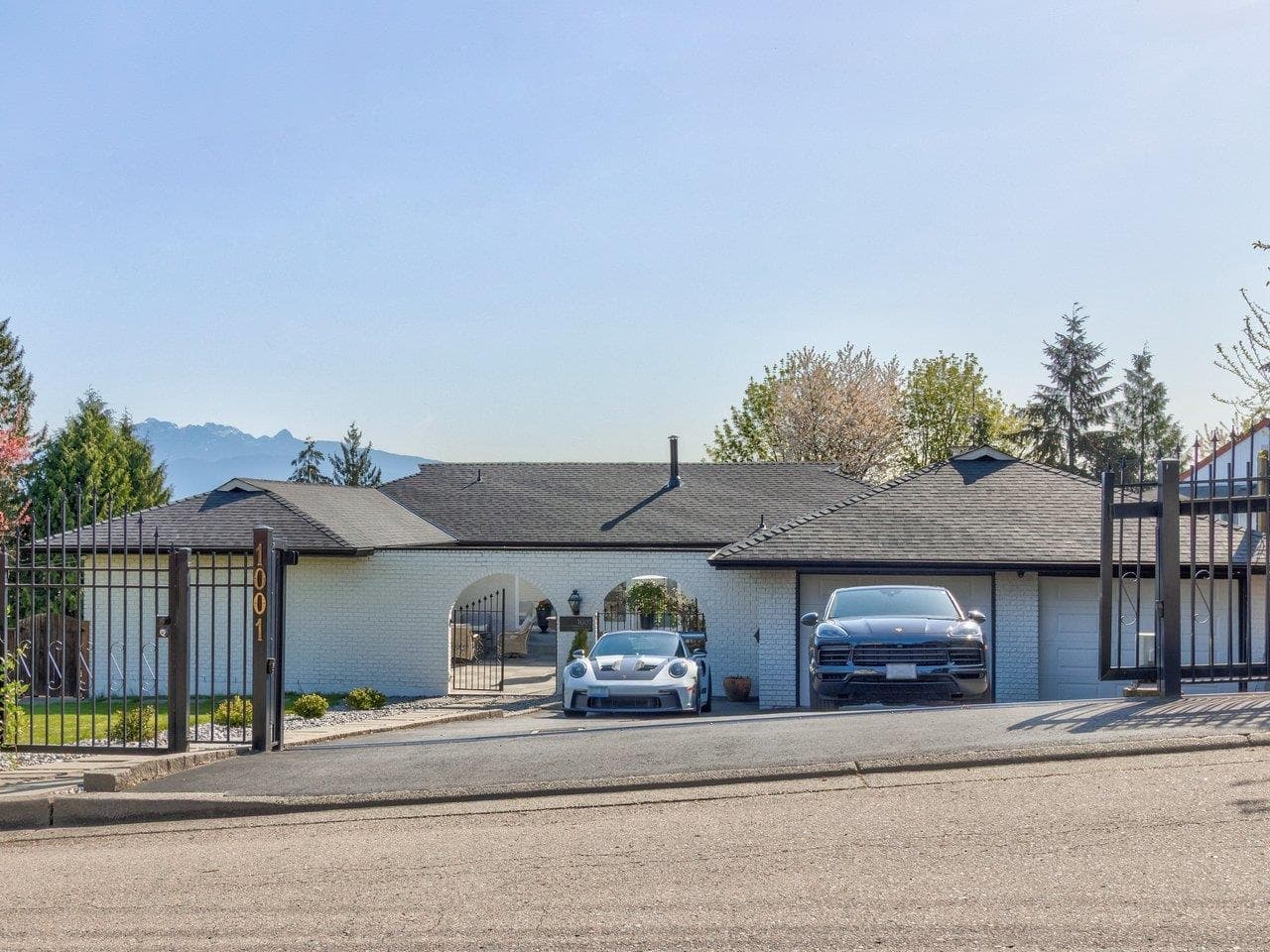 1001 Palmdale Street, Coquitlam