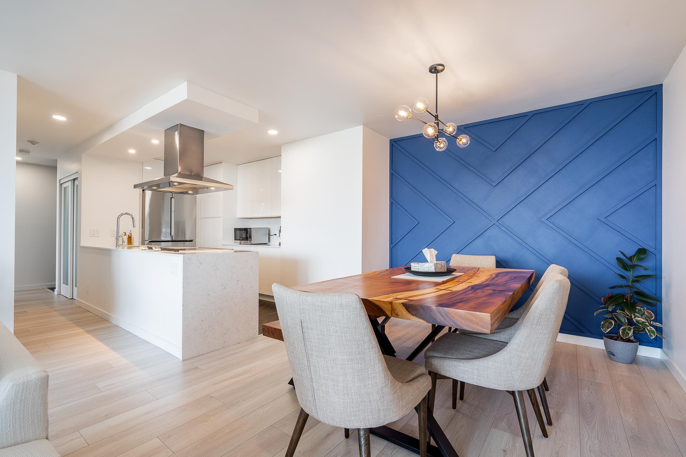 2401 - 6540 Burlington Avenue, Burnaby, V5H 4G3 — photo 2