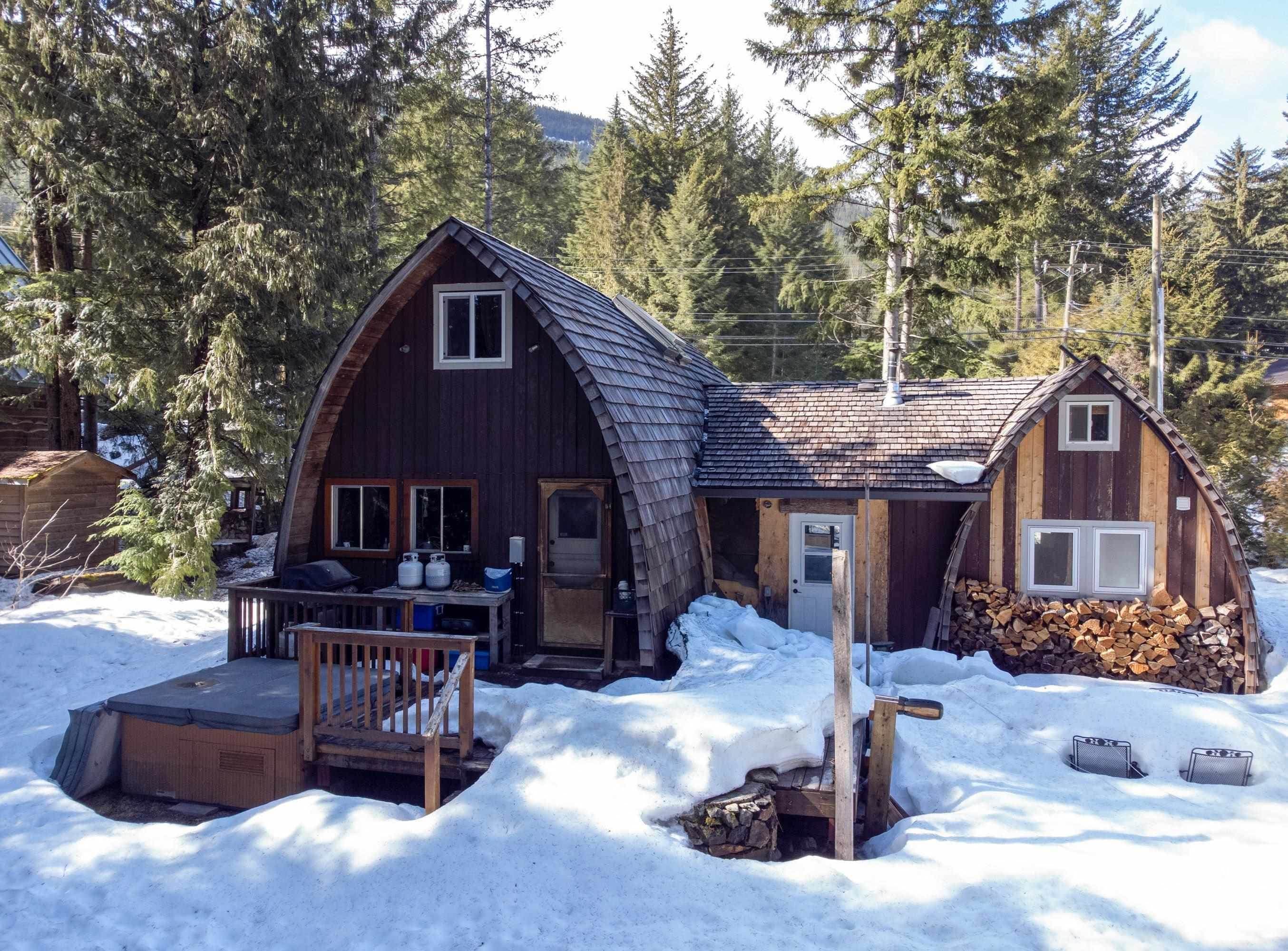 8160 Alpine Way, Whistler, V8E 0G2 — photo 1