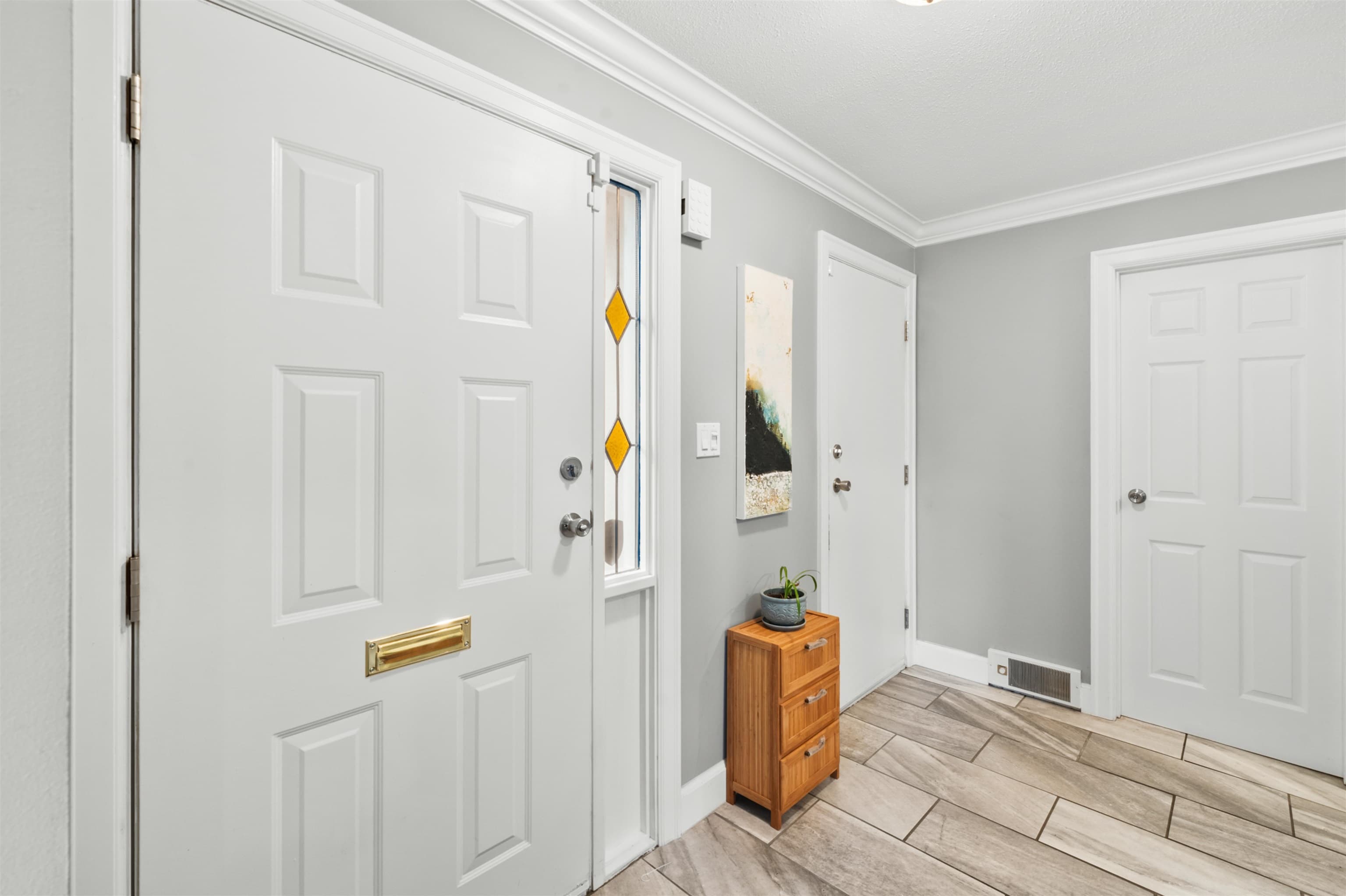 1 - 10098 154 Street, Surrey, V3R 4J6 — photo 3