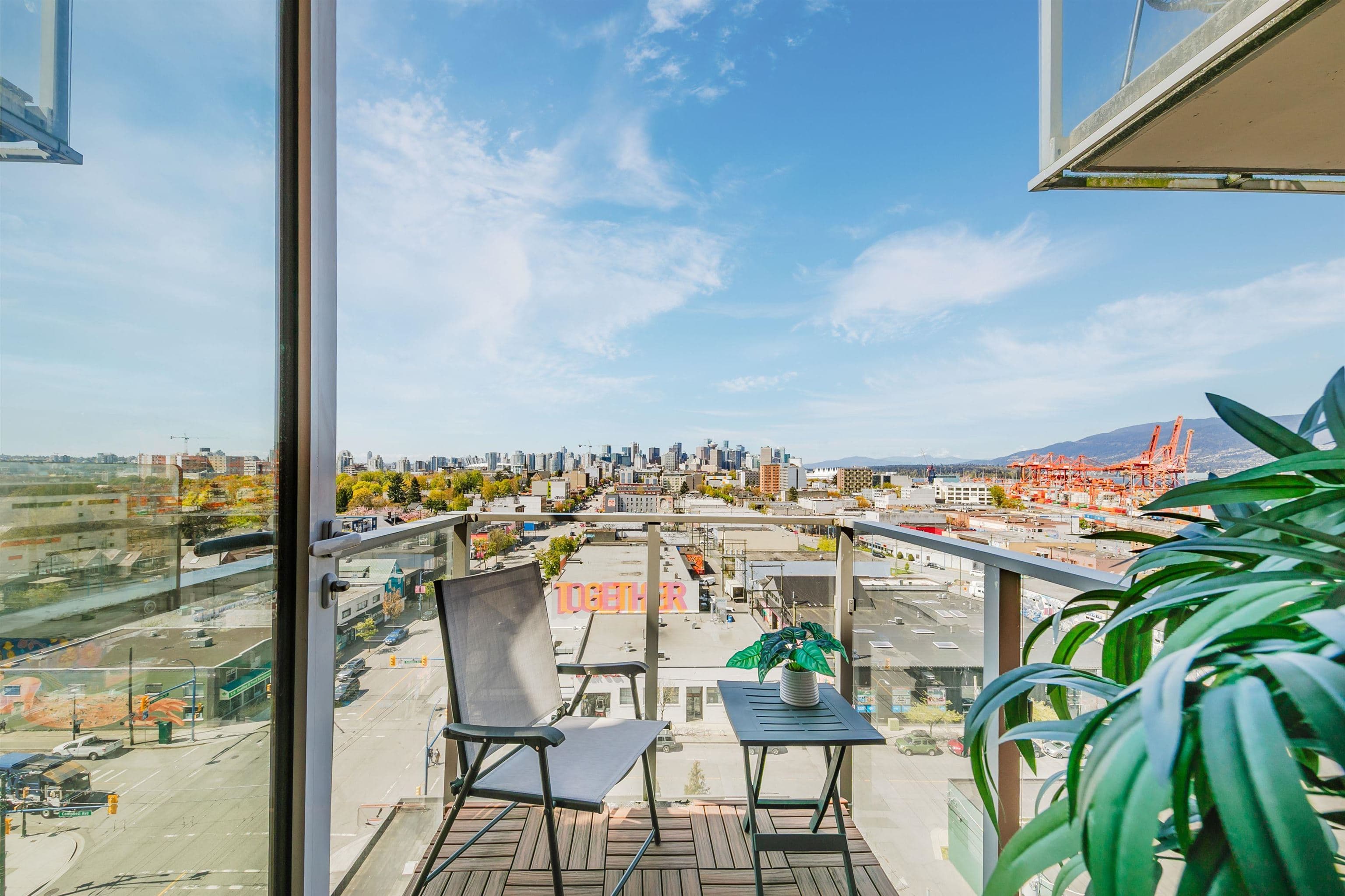 1101 - 933 E Hastings Street, Vancouver, V6A 0G6 — photo 2