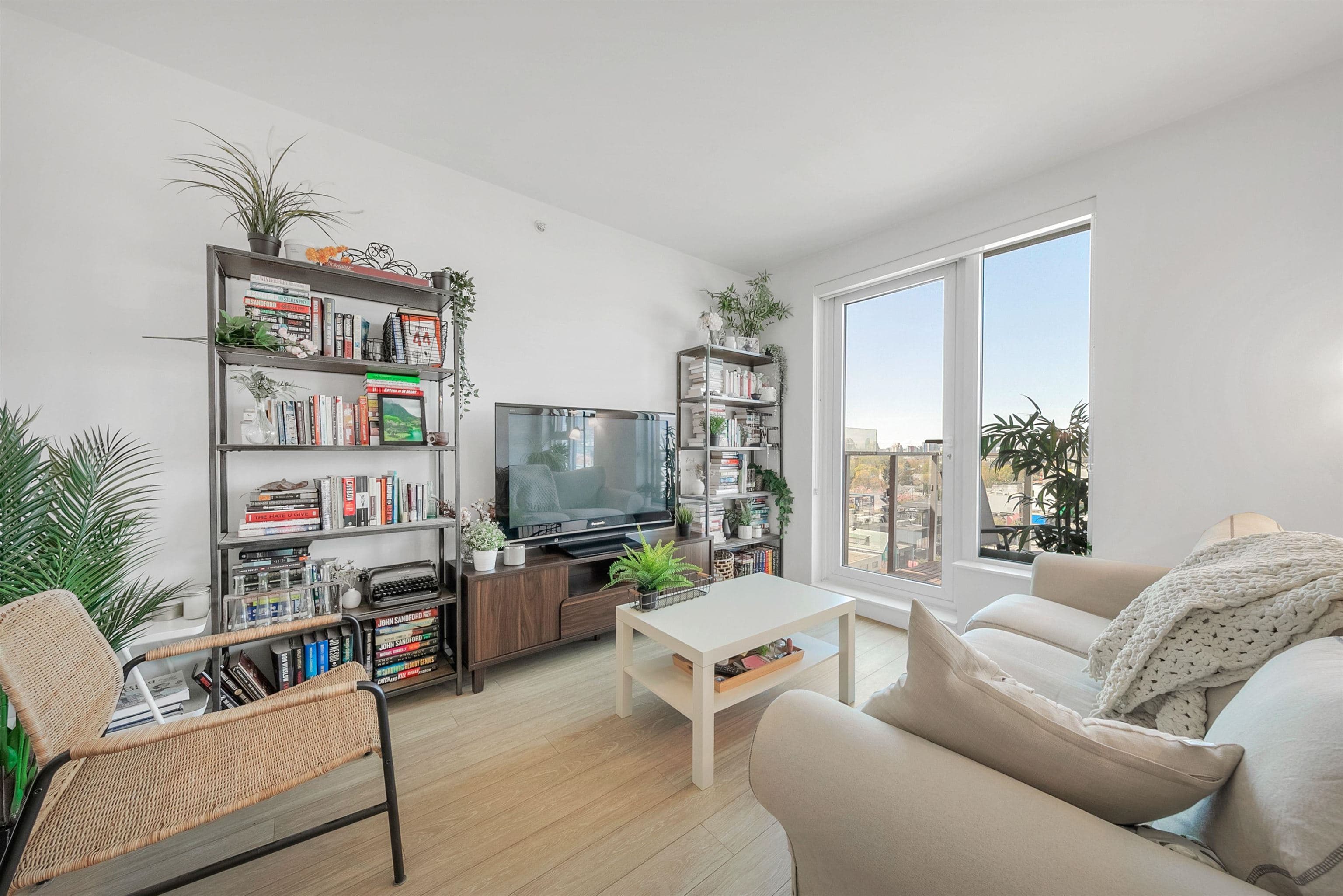 1101 - 933 E Hastings Street, Vancouver, V6A 0G6 — photo 5