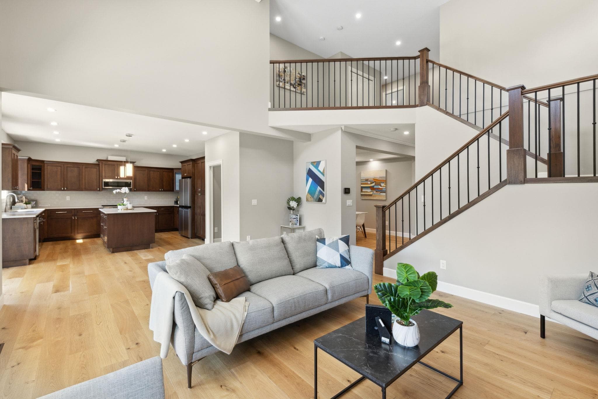 3312 Mctavish Court, Coquitlam, V3E 2Z7 — photo 4