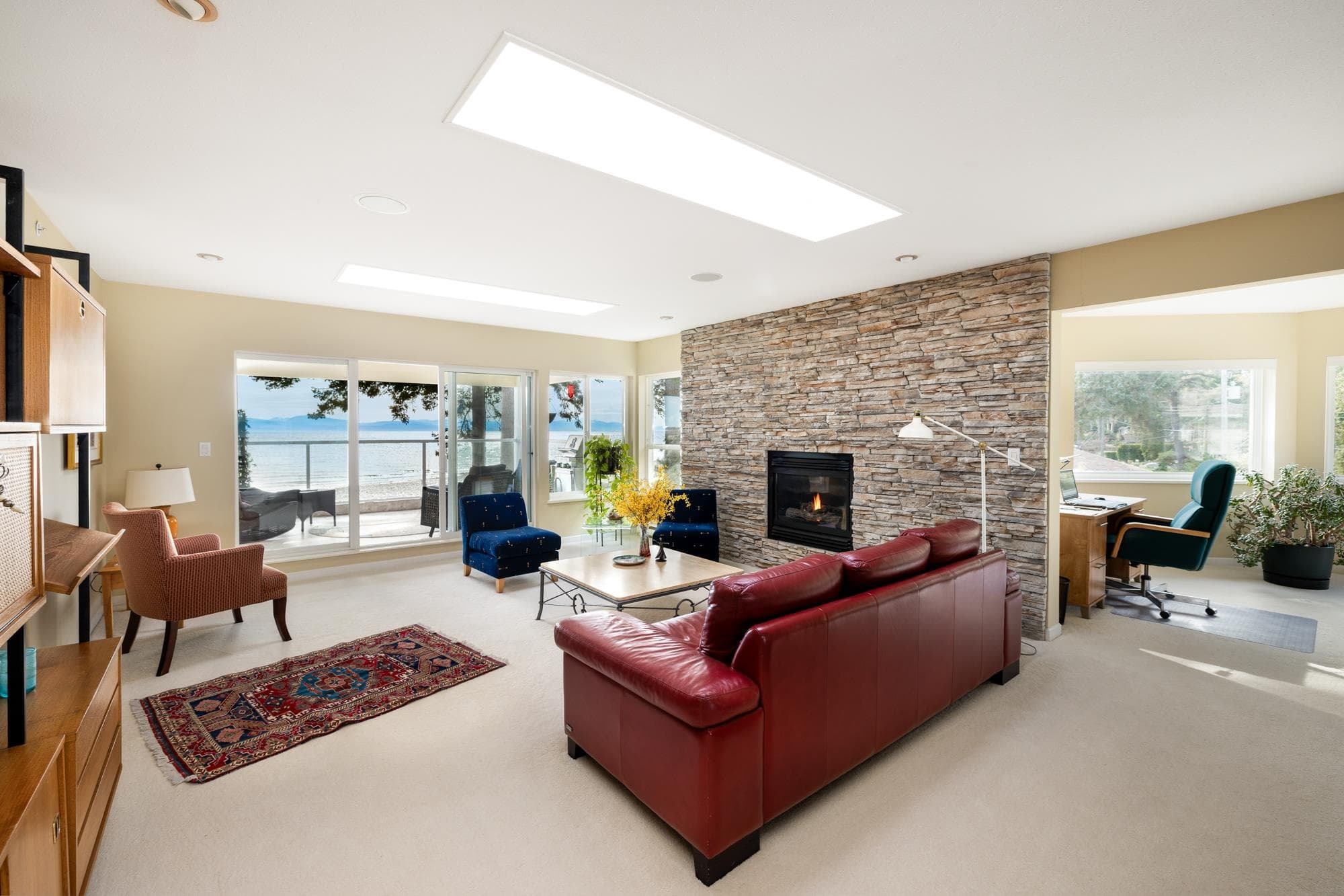 214 - 1585 Field Road, Sechelt, V7Z 0H1 — photo 1