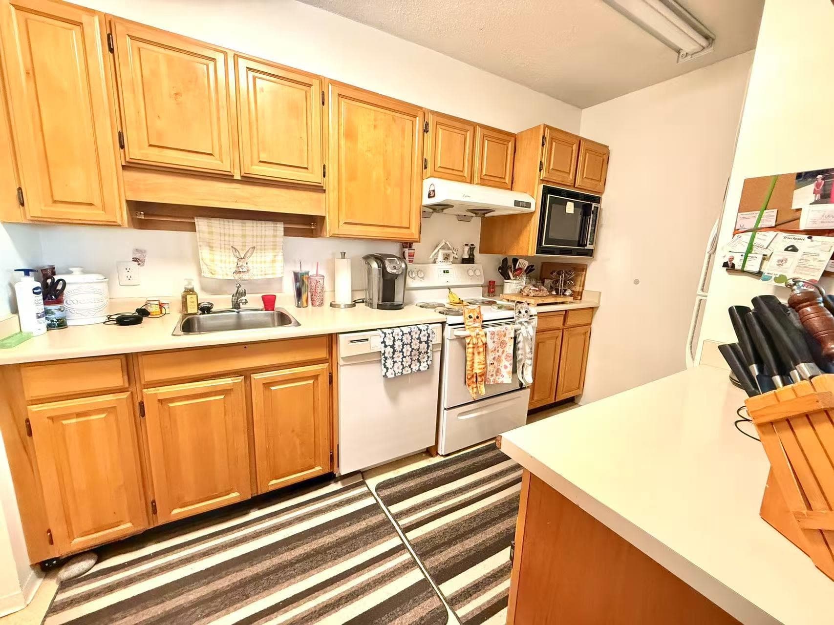 604 - 6455 Willingdon Avenue, Burnaby, V5H 4E4 — photo 4