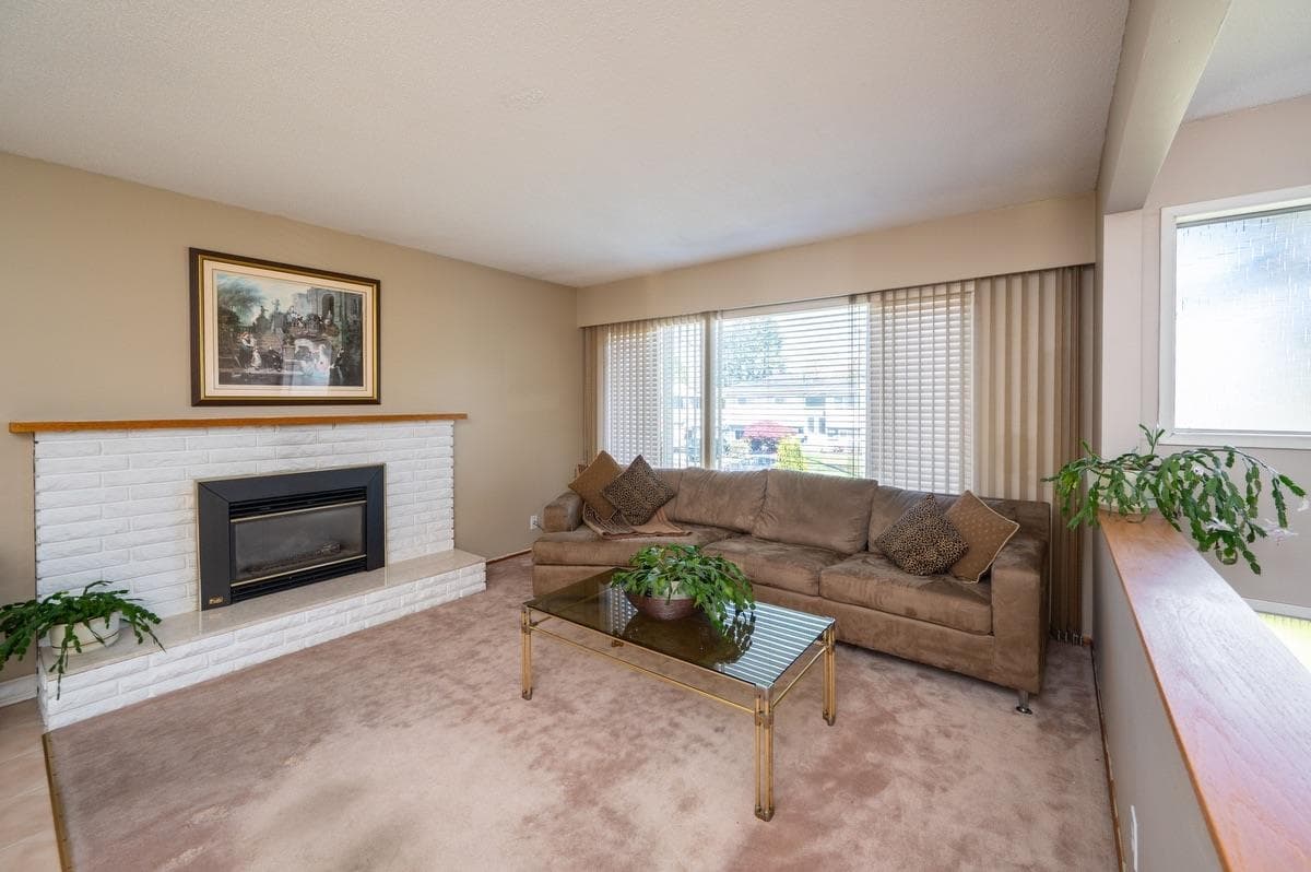 11496 85a Avenue, Delta, V4C 2V5 — photo 2