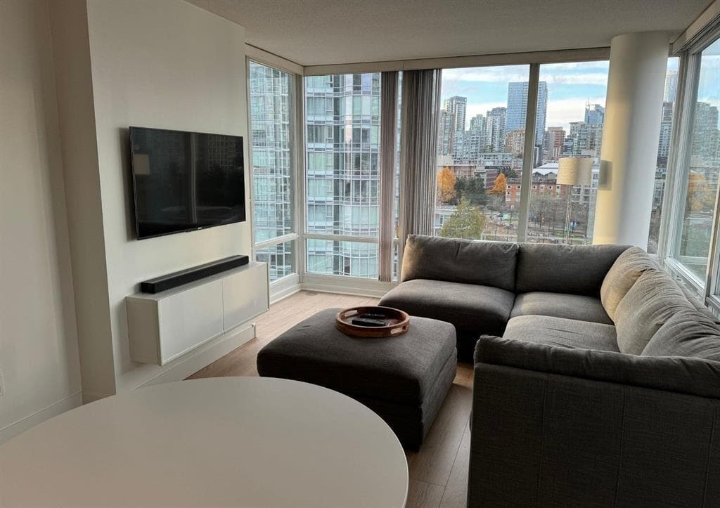 1101 - 1033 Marinaside Crescent, Vancouver, V6Z 3A3 — photo 5