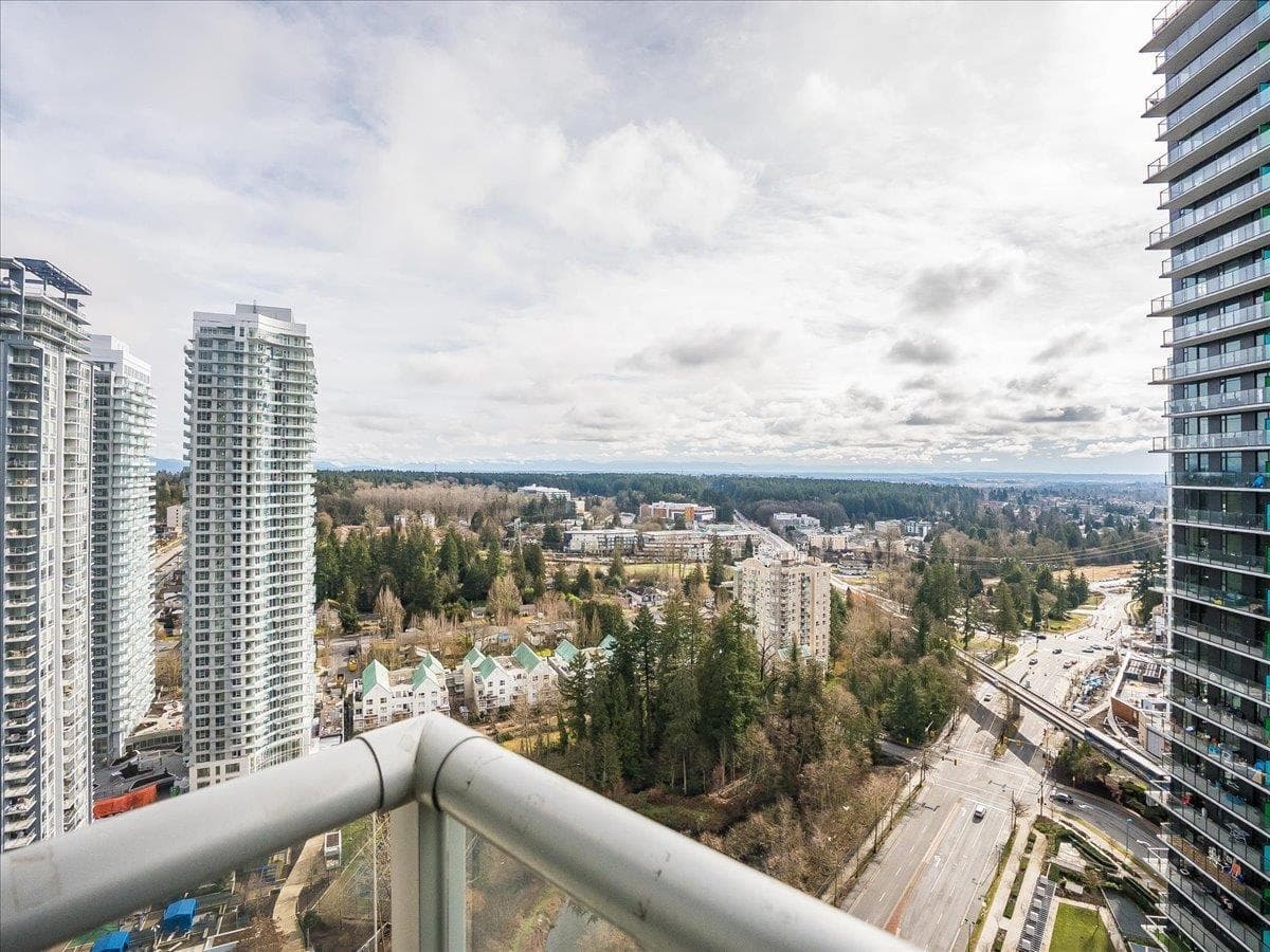 2905 - 9981 Whalley Boulevard, Surrey, V3T 0G6 — photo 3